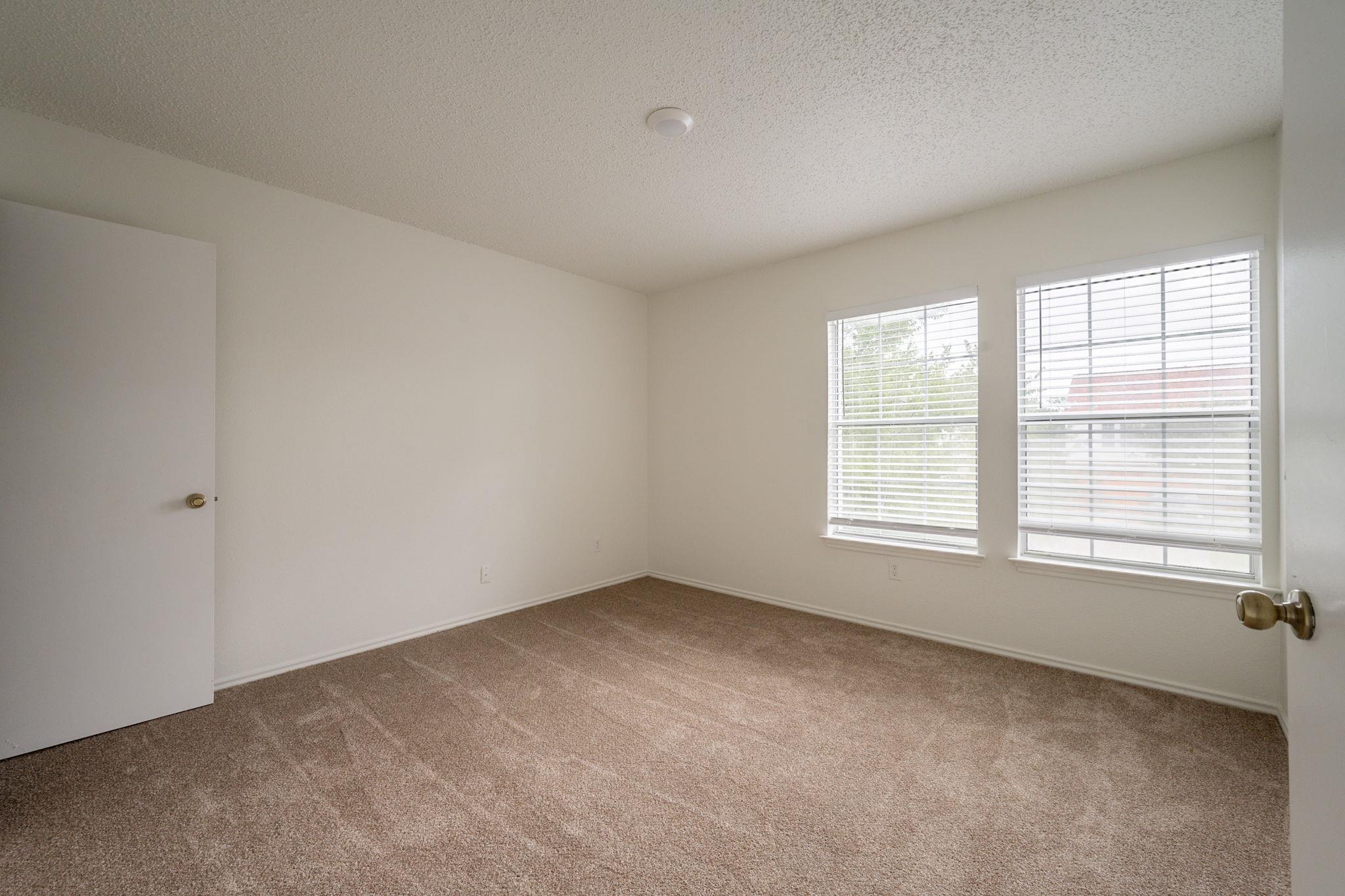 420 Emerald Fields Ln, Kyle, TX 78640