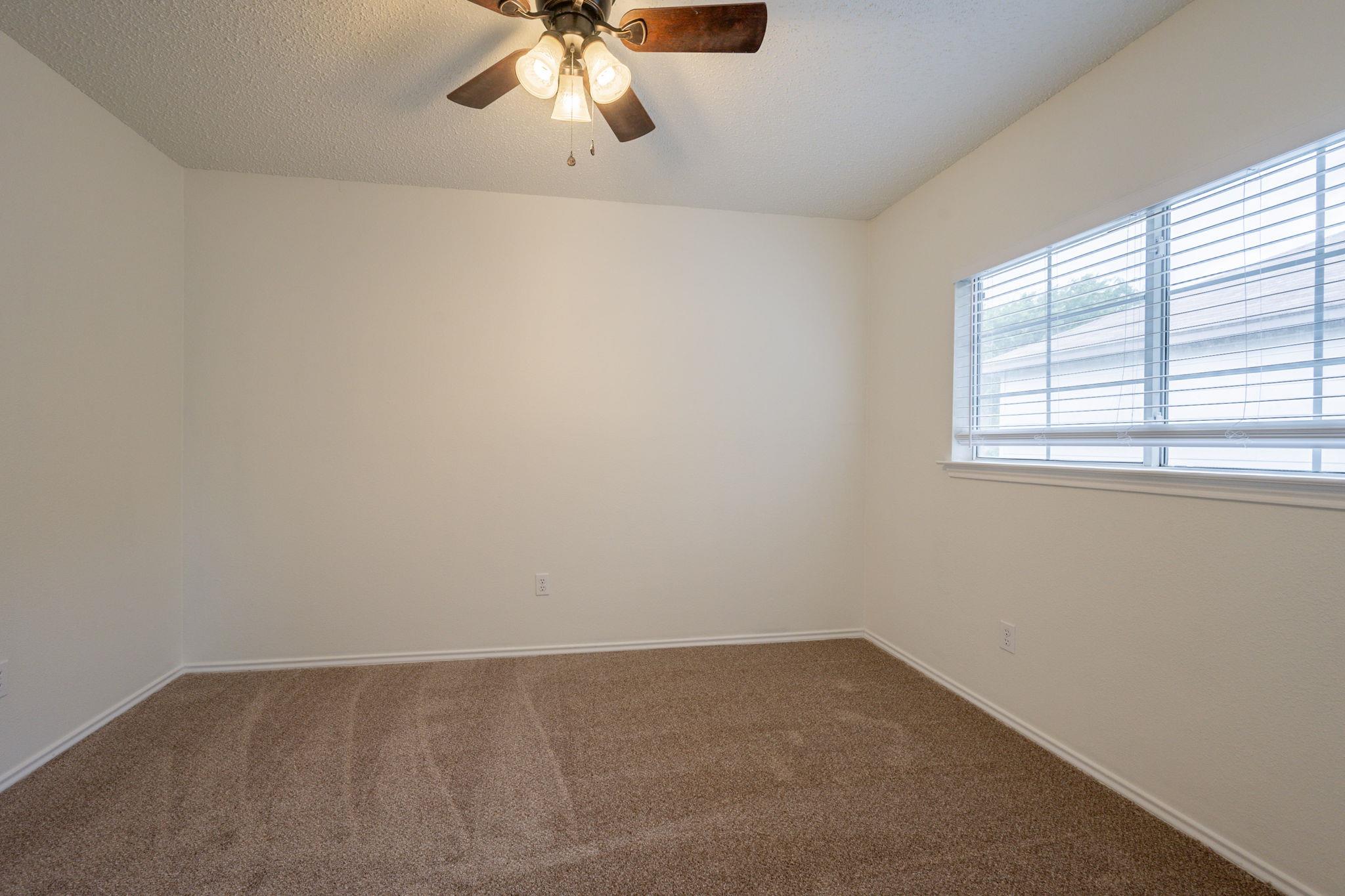 420 Emerald Fields Ln, Kyle, TX 78640