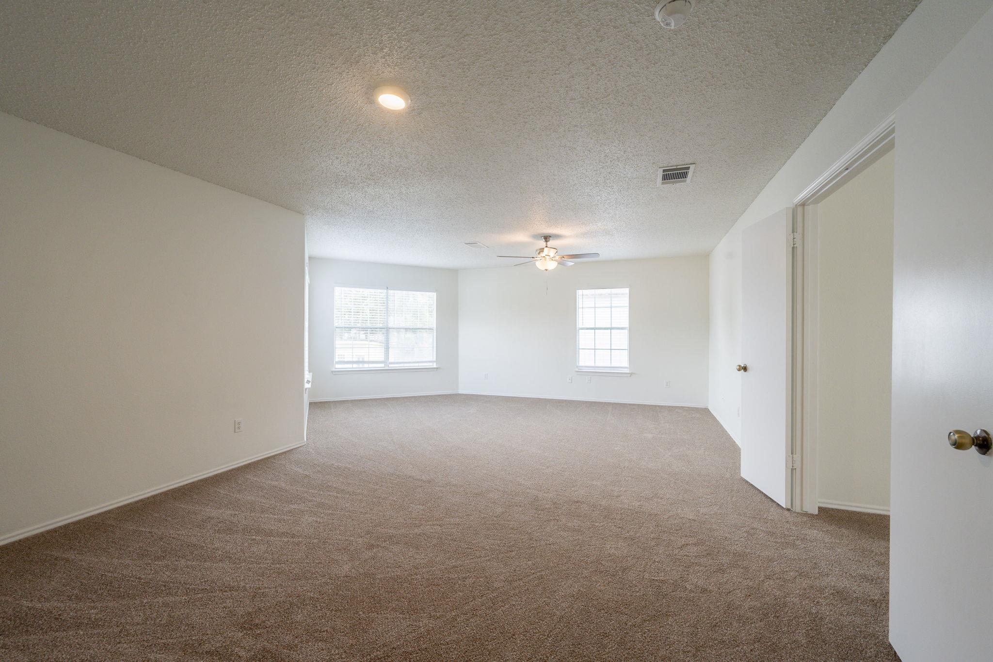 420 Emerald Fields Ln, Kyle, TX 78640