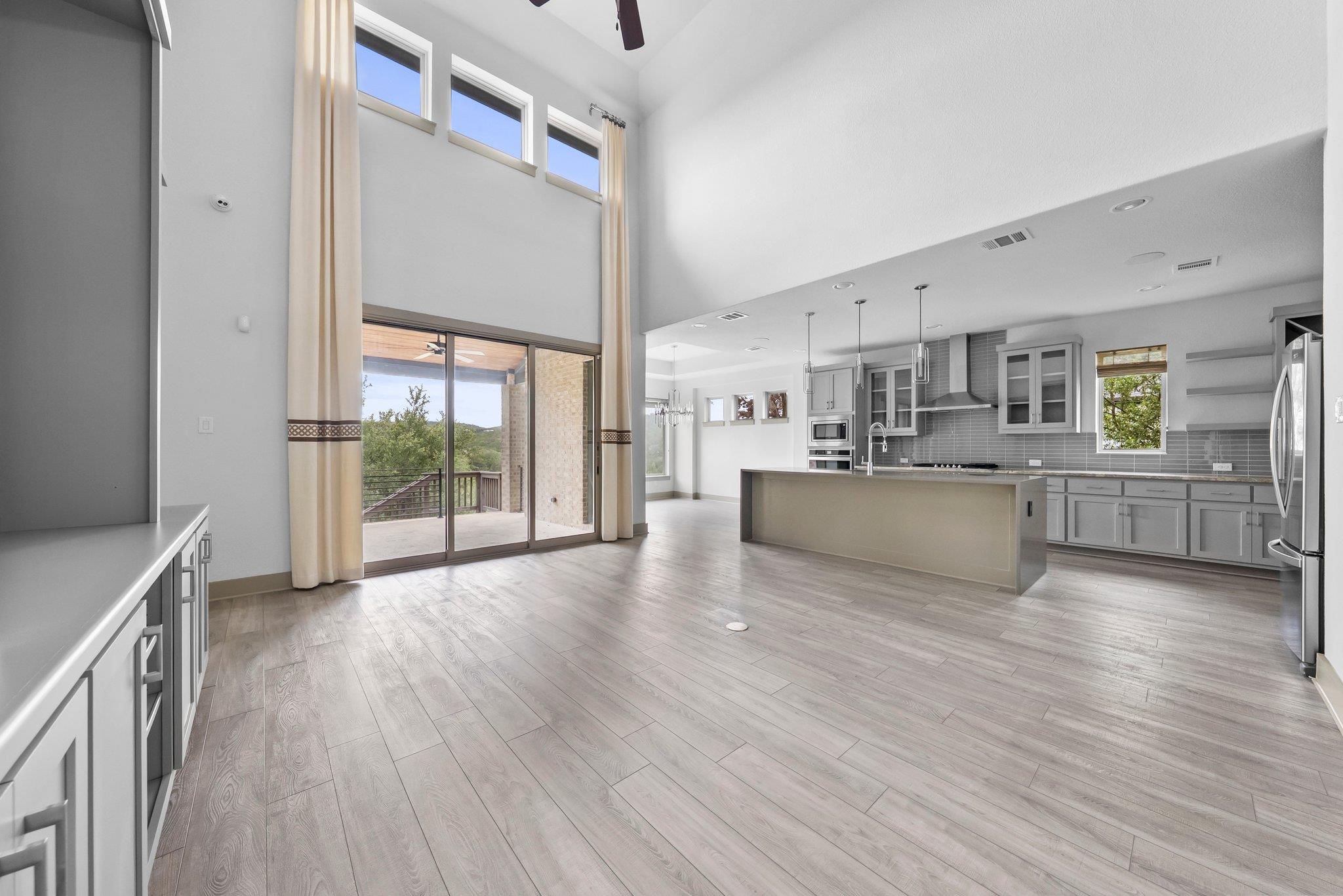 8108 Turning Leaf Cir, Lago Vista, TX 78645