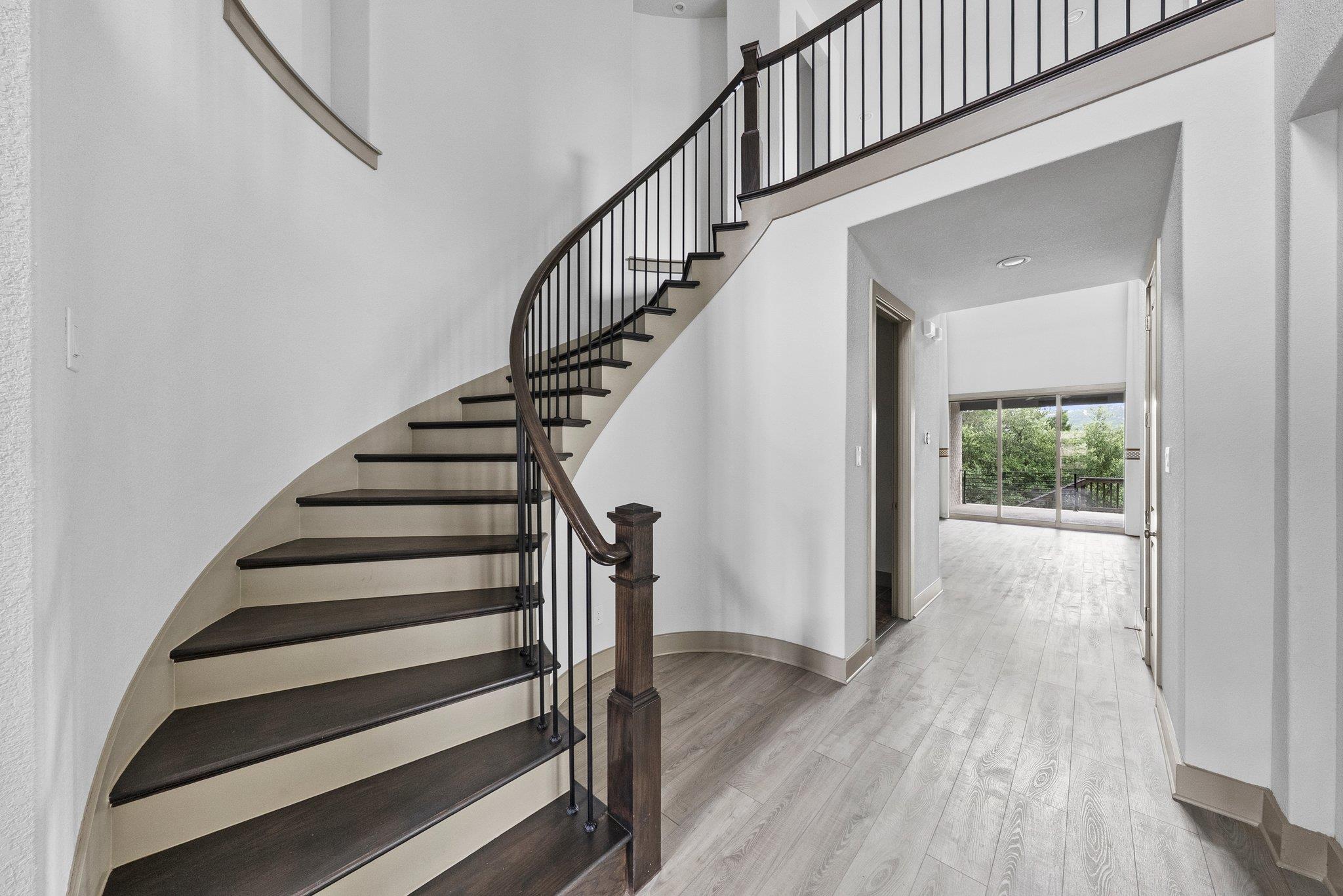8108 Turning Leaf Cir, Lago Vista, TX 78645