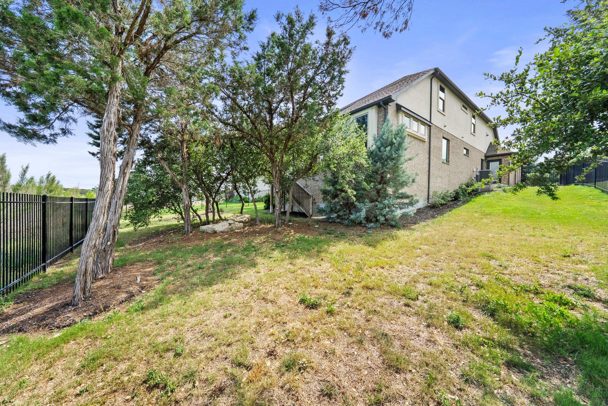 8108 Turning Leaf Cir, Lago Vista, TX 78645