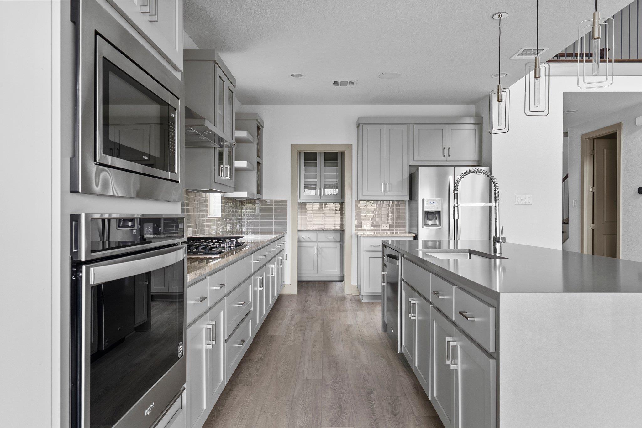 8108 Turning Leaf Cir, Lago Vista, TX 78645