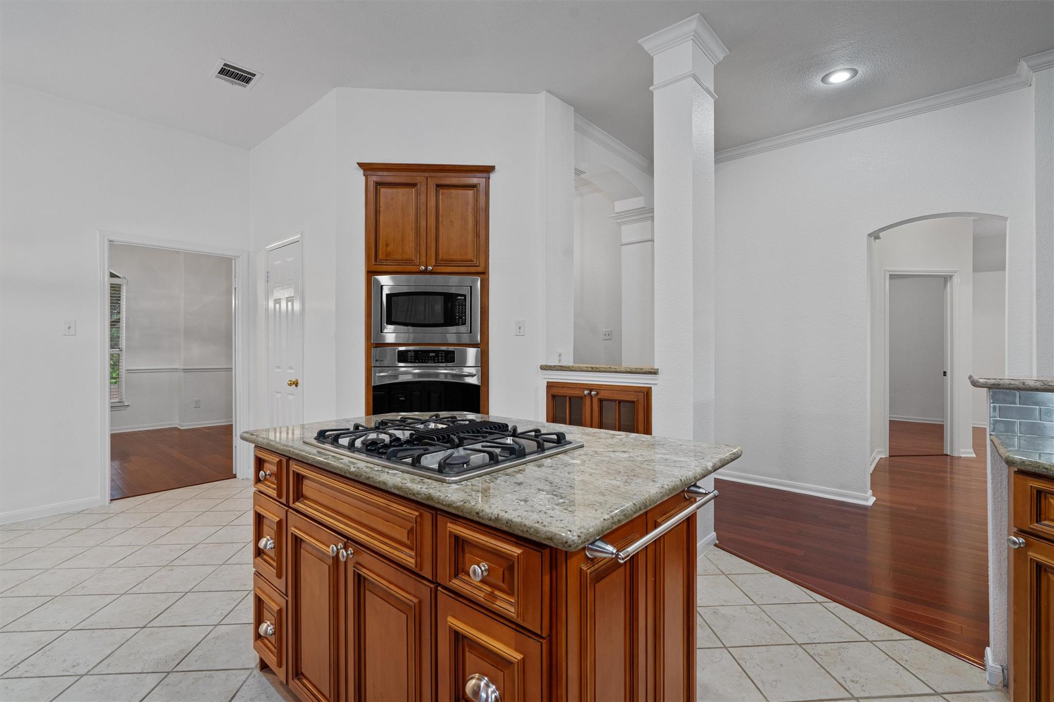 2328 Rodeo Dr, Austin, TX 78727