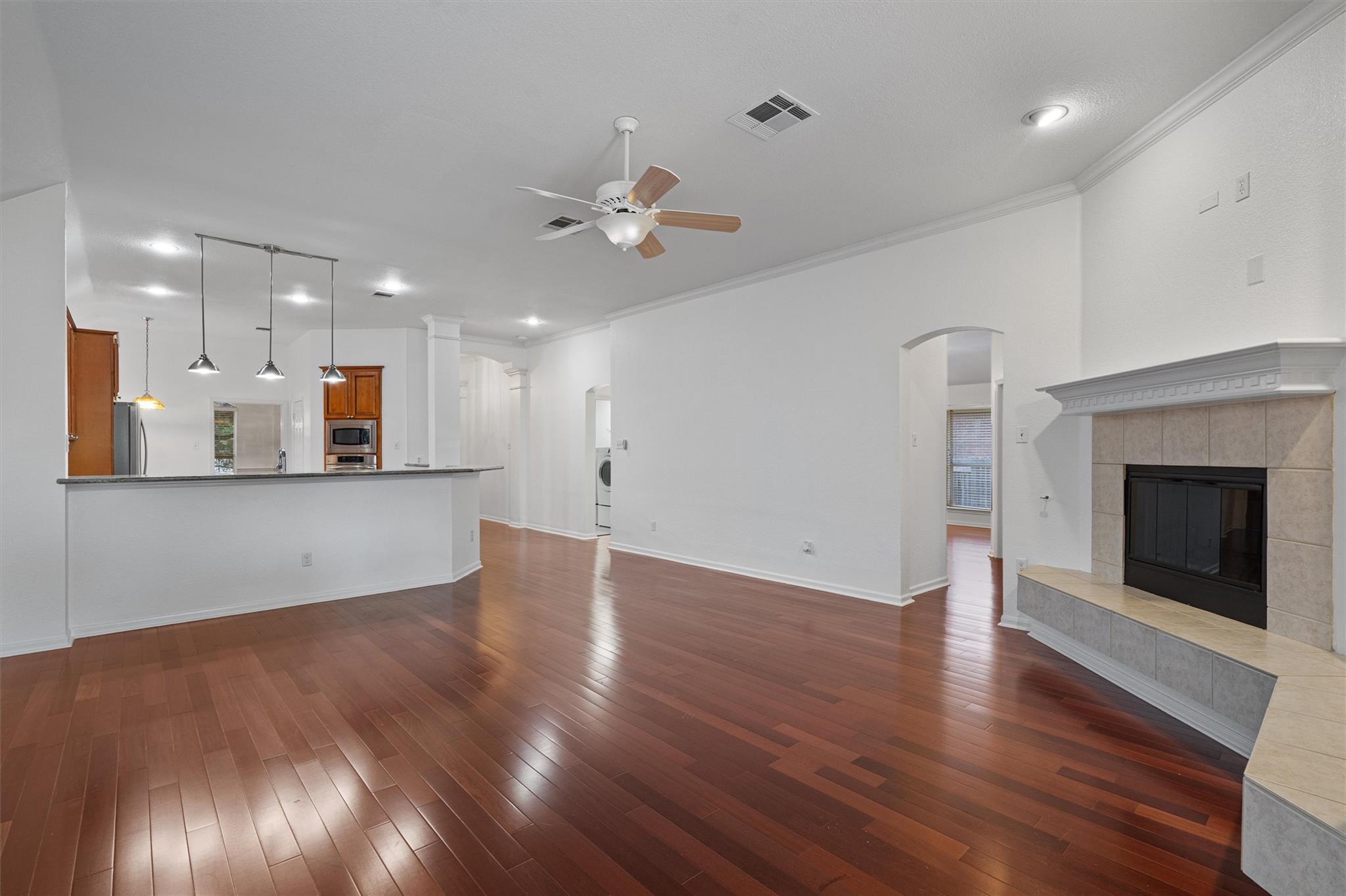 2328 Rodeo Dr, Austin, TX 78727