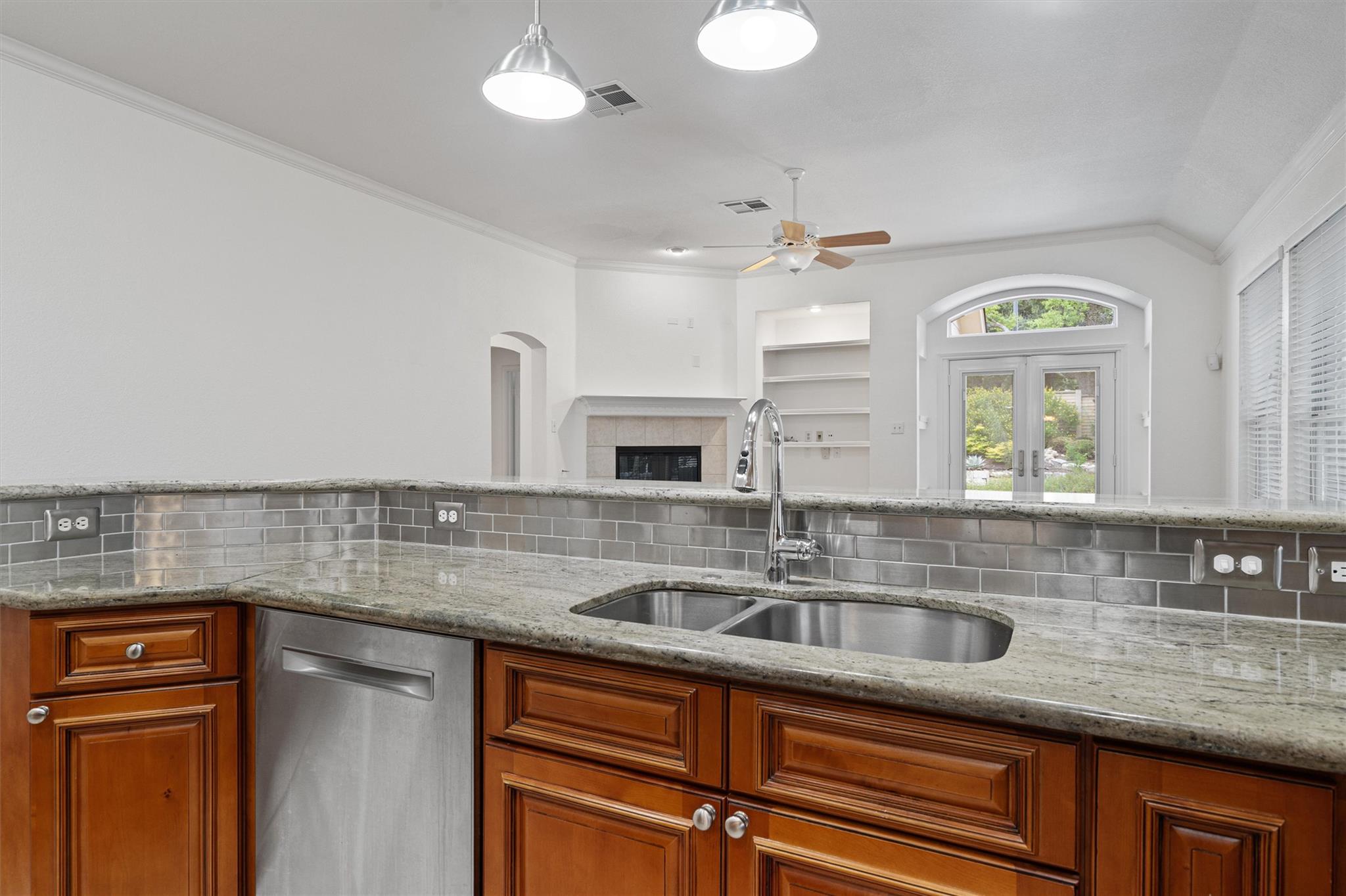 2328 Rodeo Dr, Austin, TX 78727