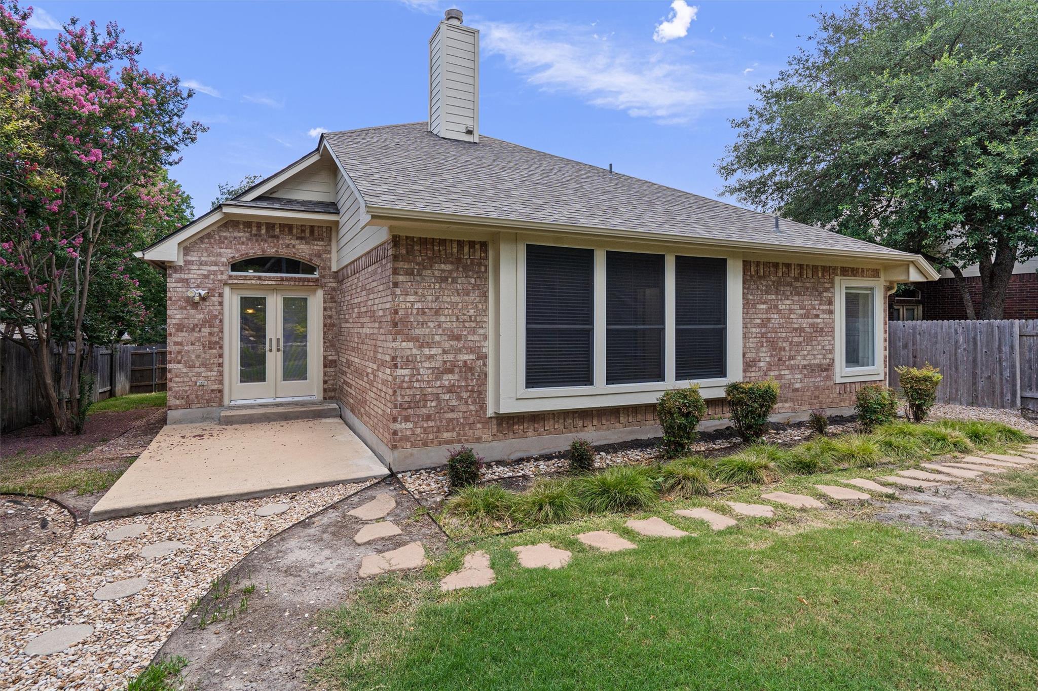 2328 Rodeo Dr, Austin, TX 78727