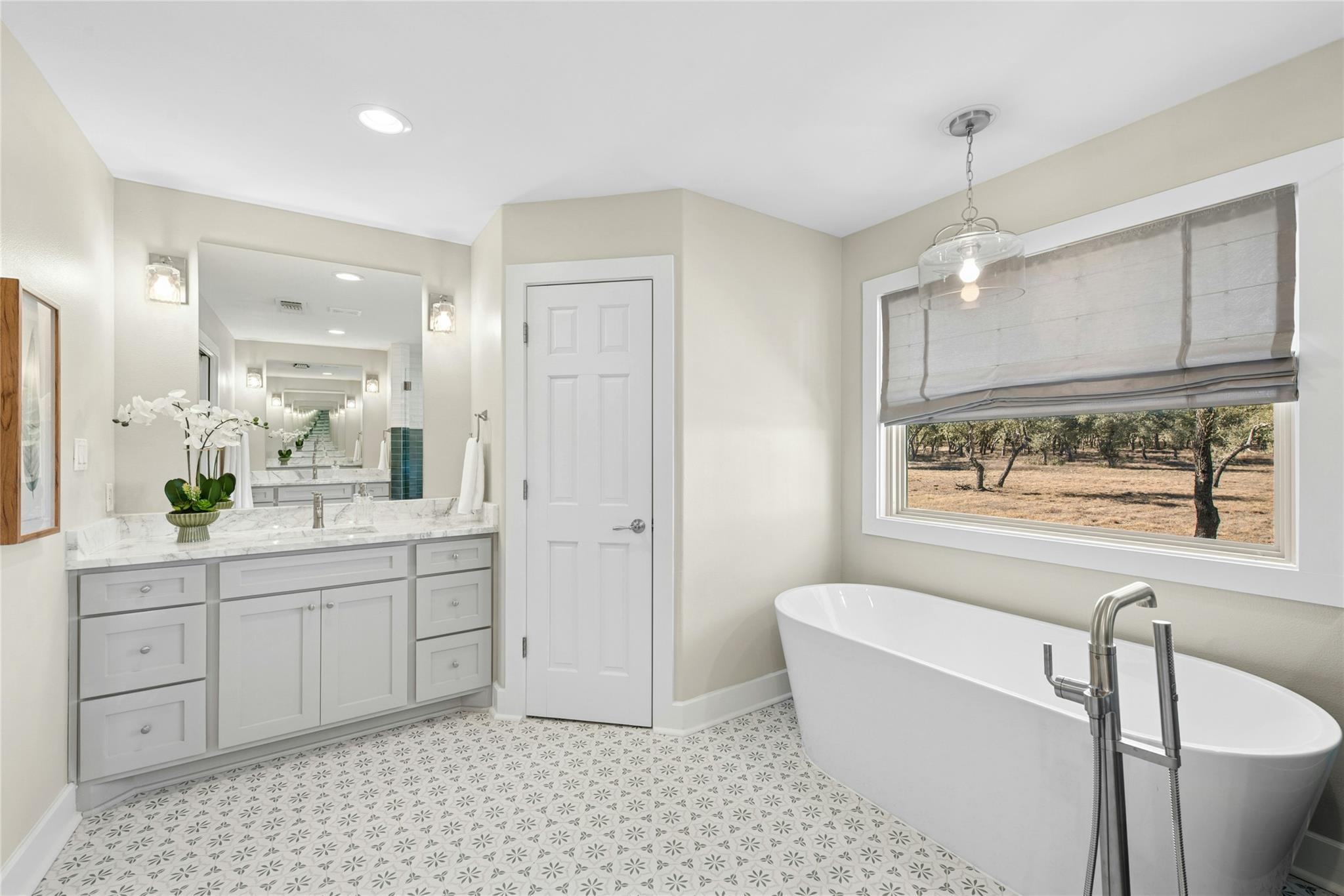 1276 CANYON CROSSING Vw, Dripping Springs, TX 78620