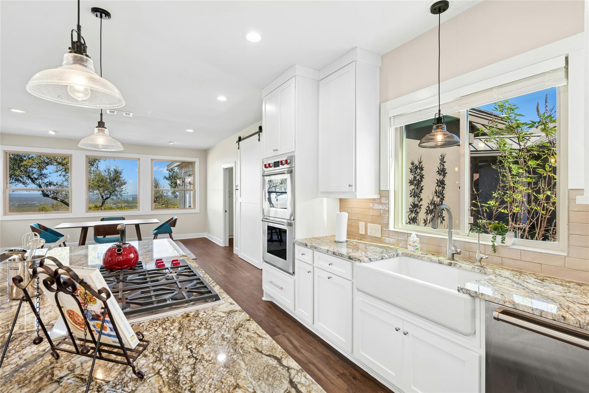 1276 CANYON CROSSING Vw, Dripping Springs, TX 78620