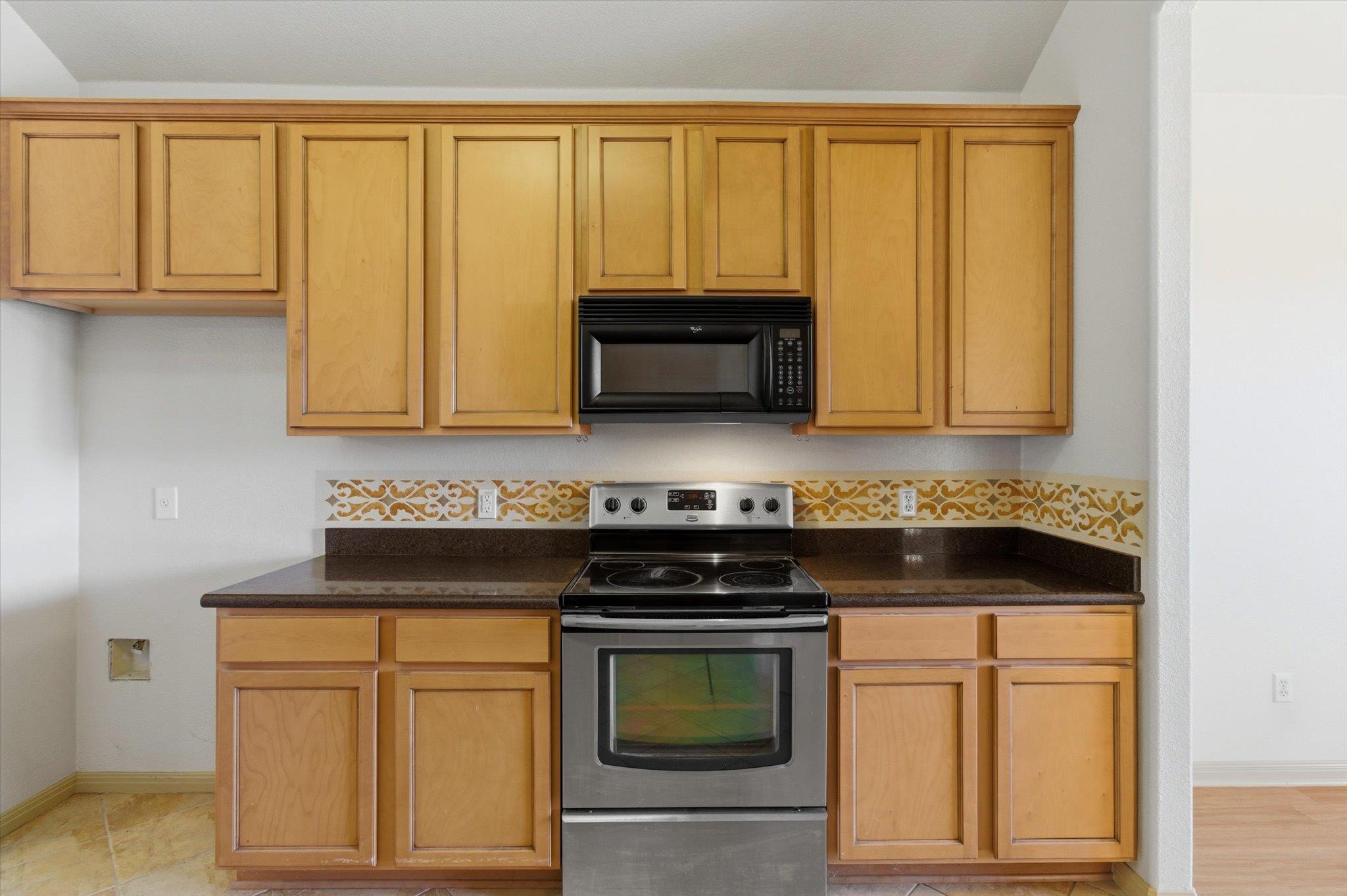 156 Caddis Cv, Kyle, TX 78640