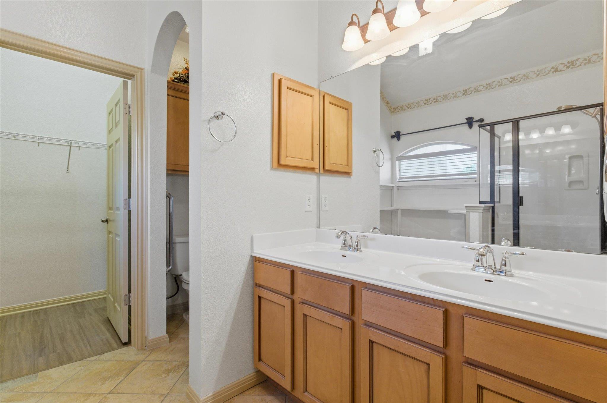 156 Caddis Cv, Kyle, TX 78640