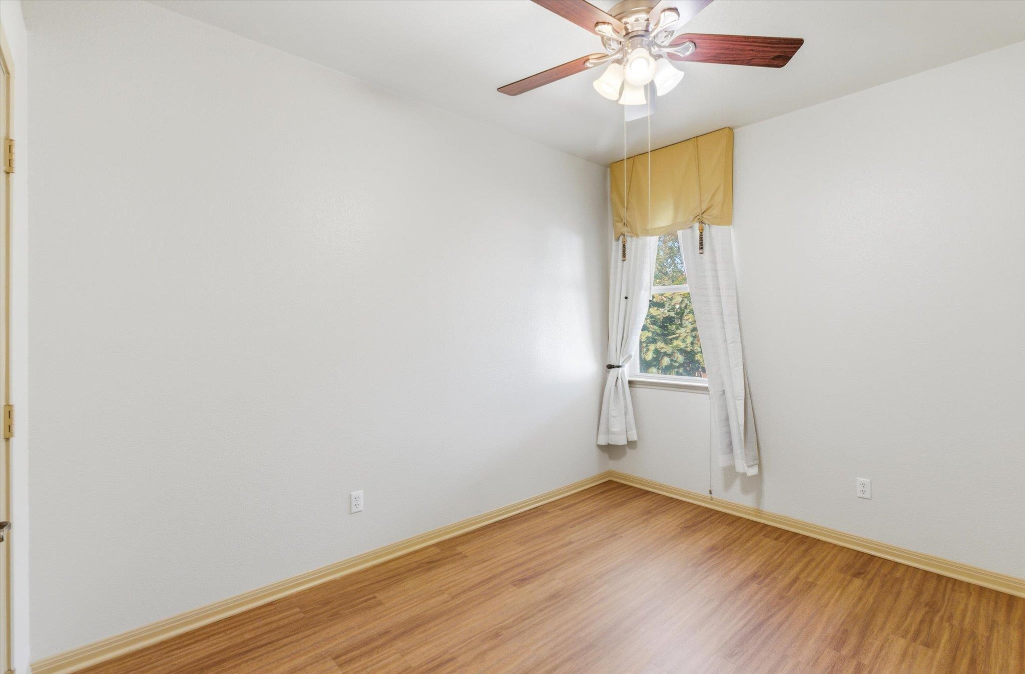 156 Caddis Cv, Kyle, TX 78640