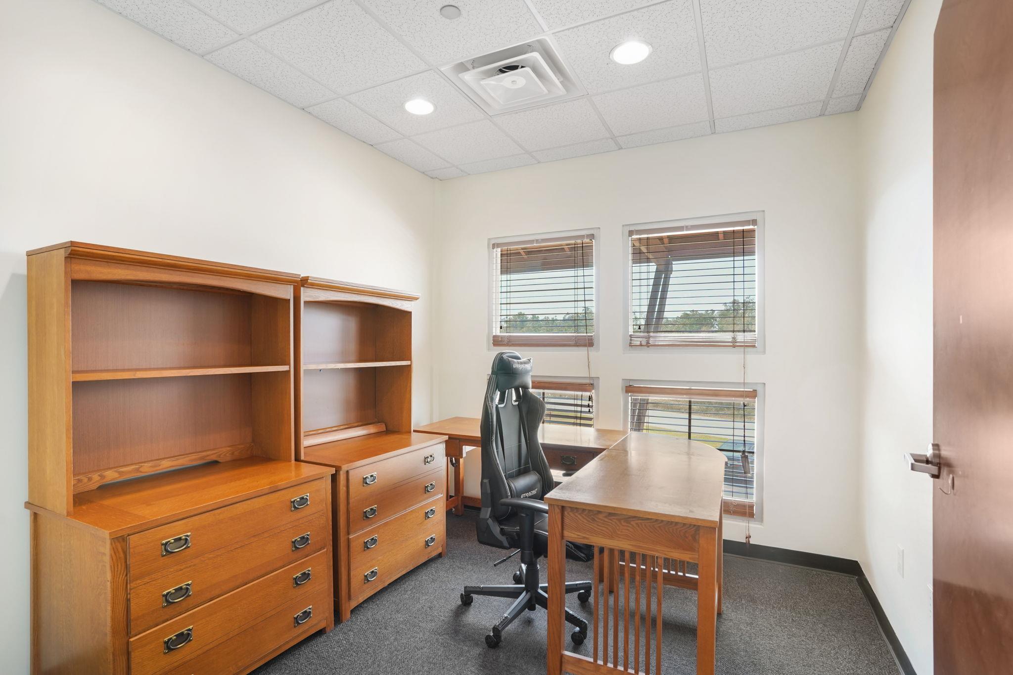 3821 Juniper Trce # 208, Austin, TX 78738