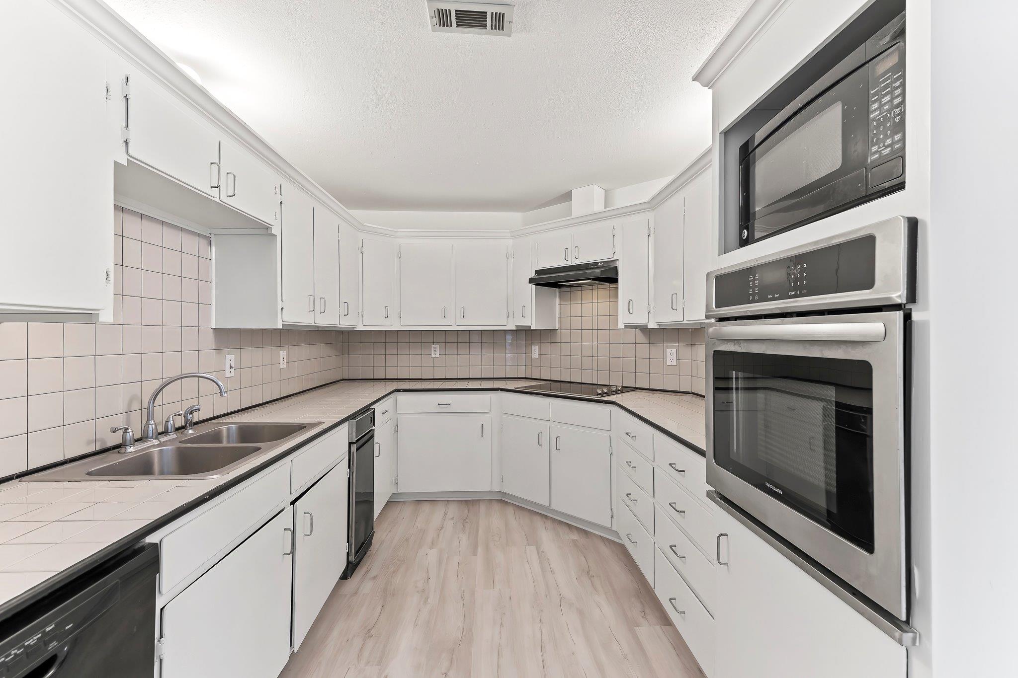 17226 Rocky Ridge Rd, Austin, TX 78734