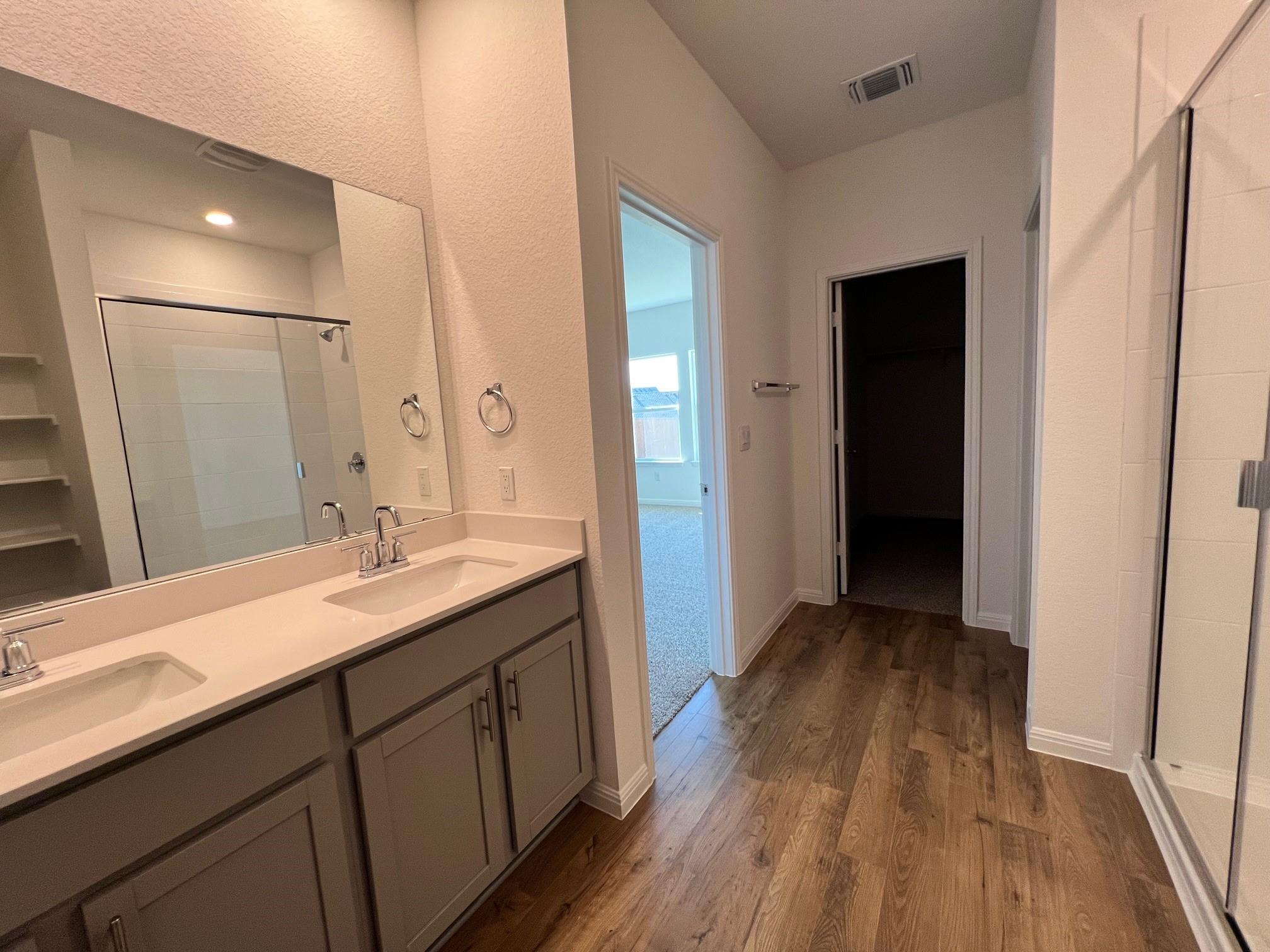 549 Osprey Dr, Leander, TX 78641