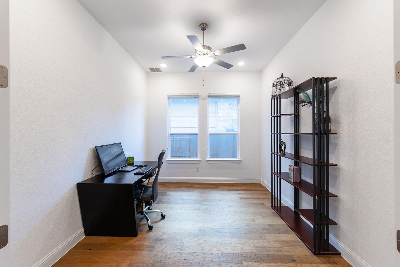 514 Round Valley Trl, Liberty Hill, TX 78642