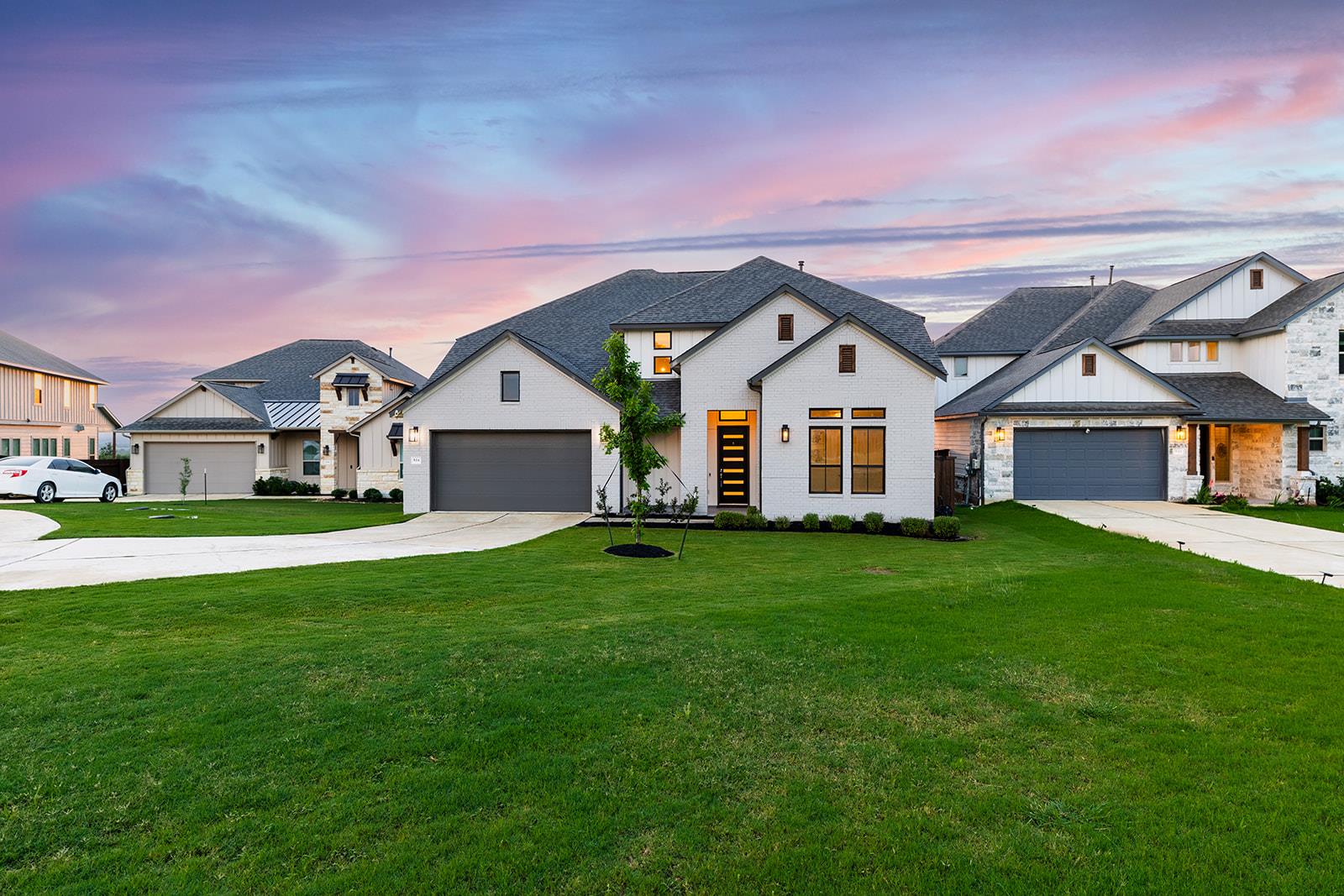 514 Round Valley Trl, Liberty Hill, TX 78642