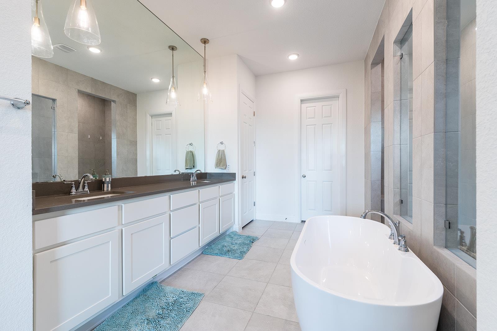 514 Round Valley Trl, Liberty Hill, TX 78642