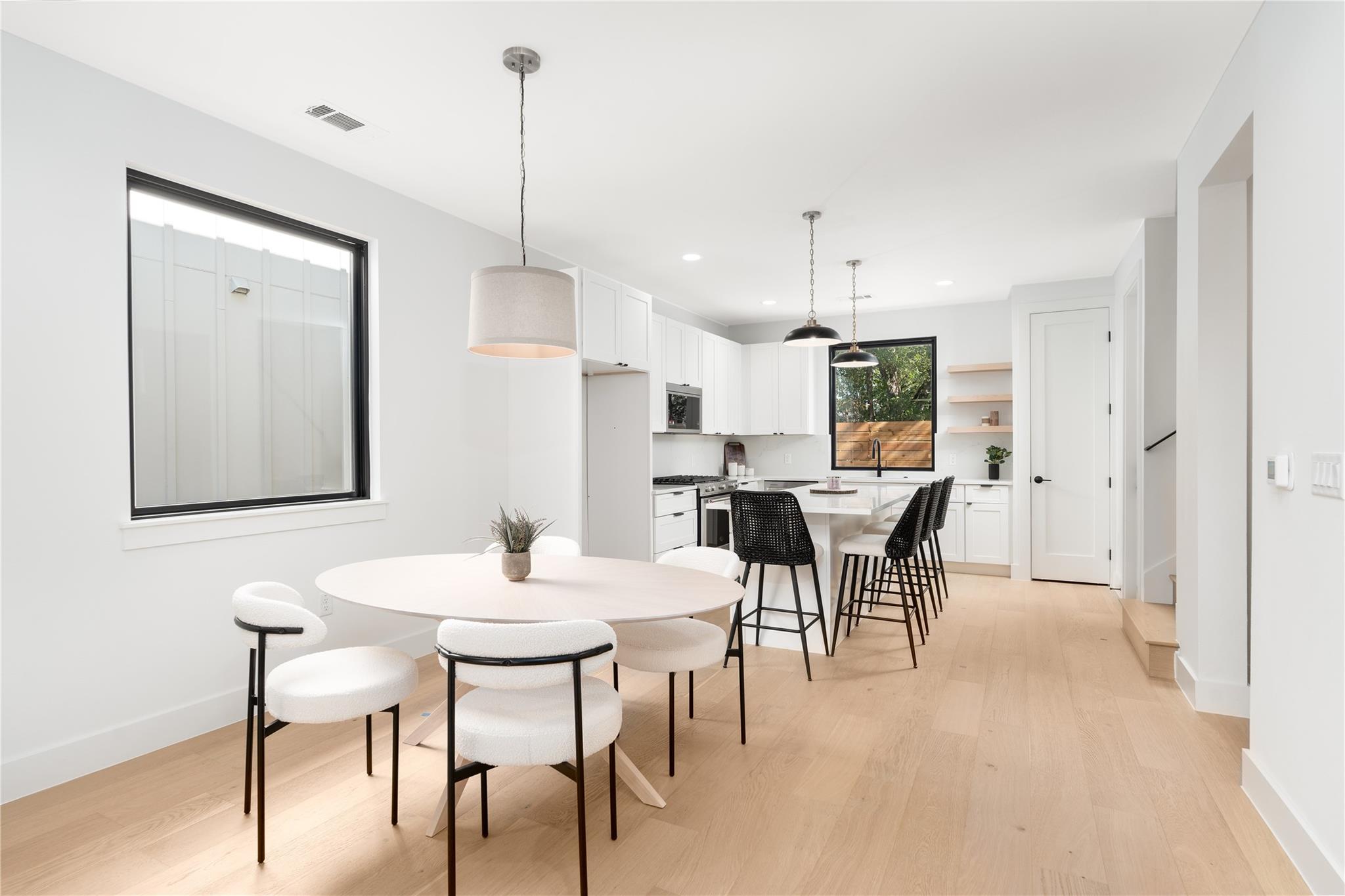 3001 E 51st St # 4, Austin, TX 78723