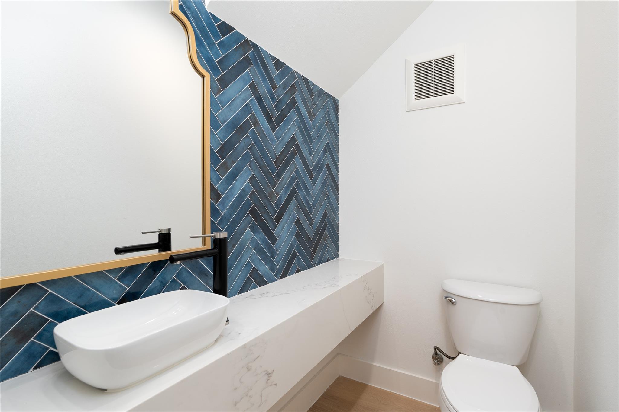 3001 E 51st St # 4, Austin, TX 78723