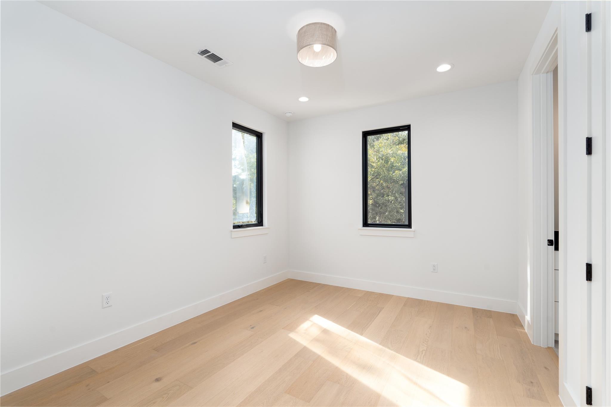 3001 E 51st St # 4, Austin, TX 78723