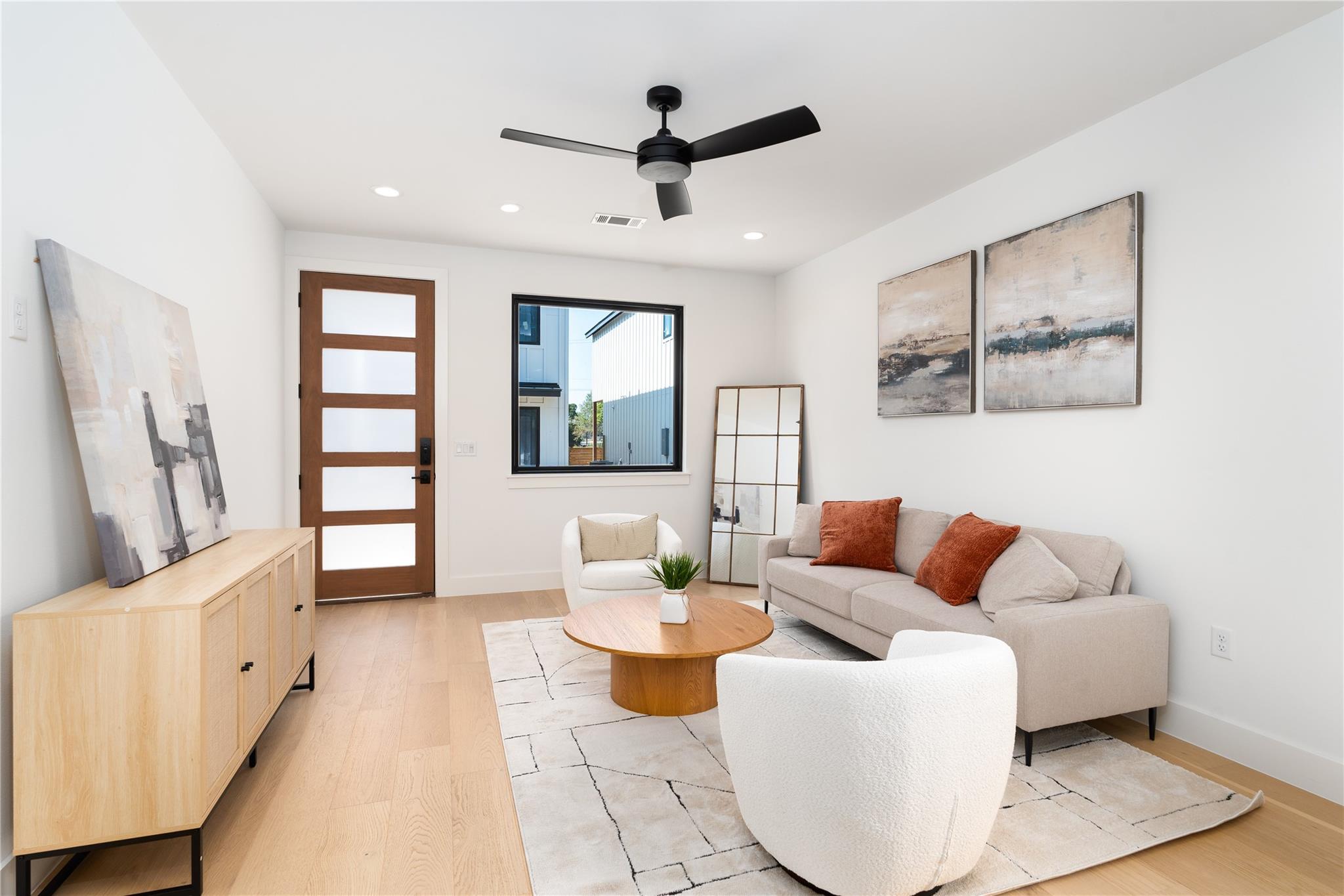 3001 E 51st St # 4, Austin, TX 78723