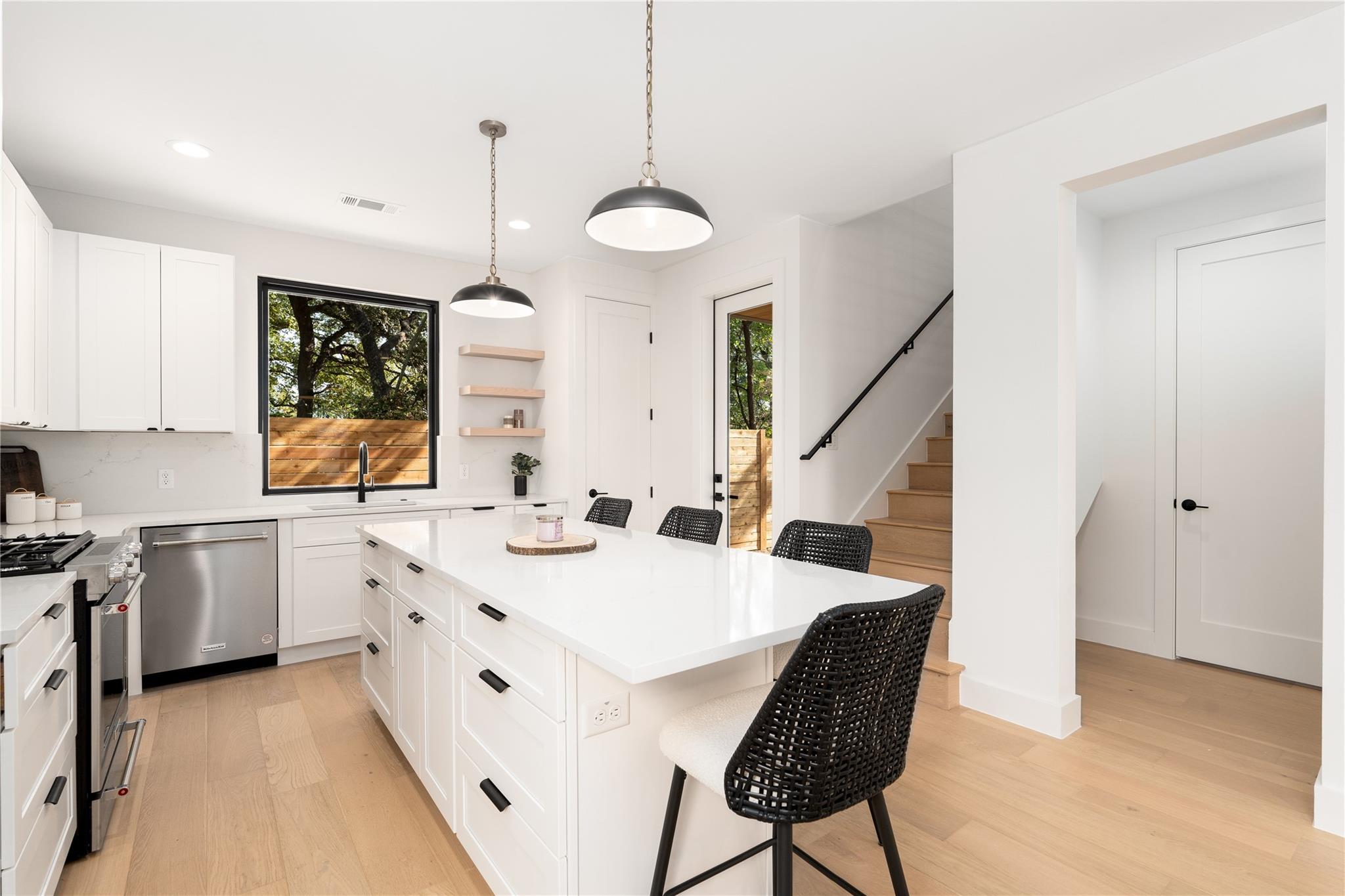 3001 E 51st St # 4, Austin, TX 78723