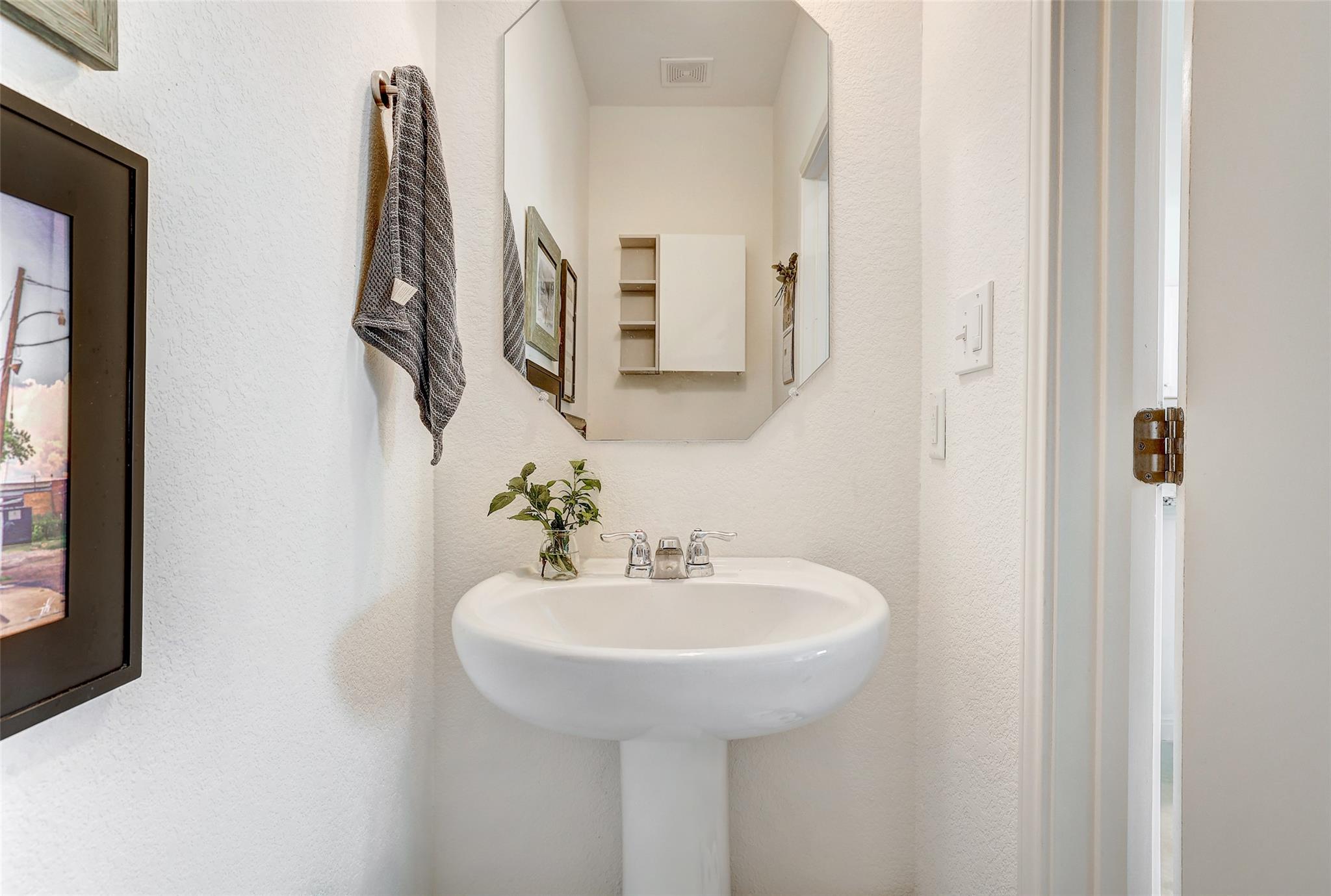 163 Wonderful Life Way, Jarrell, TX 76537