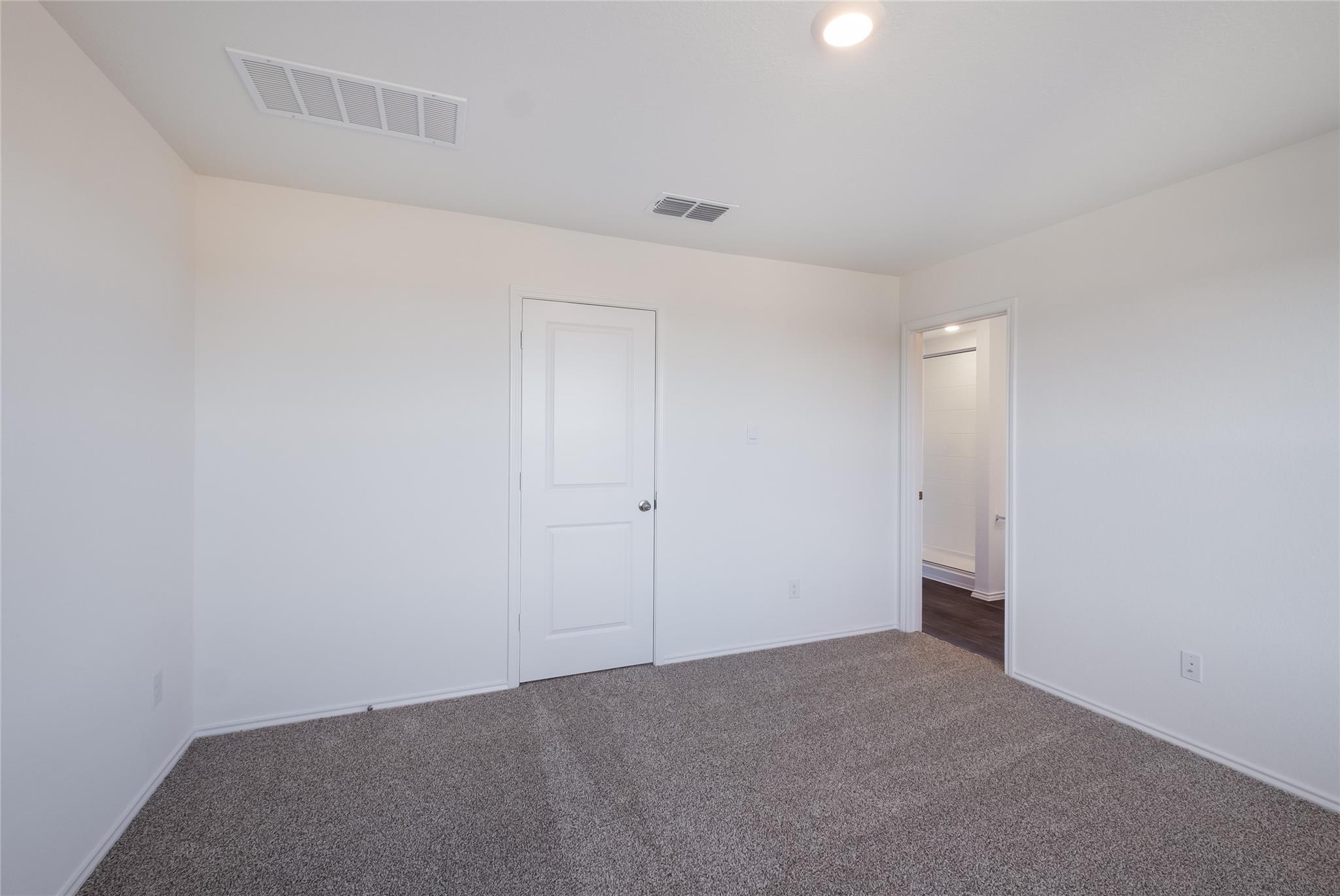 301 El Siebo Ln, Bastrop, TX 78602