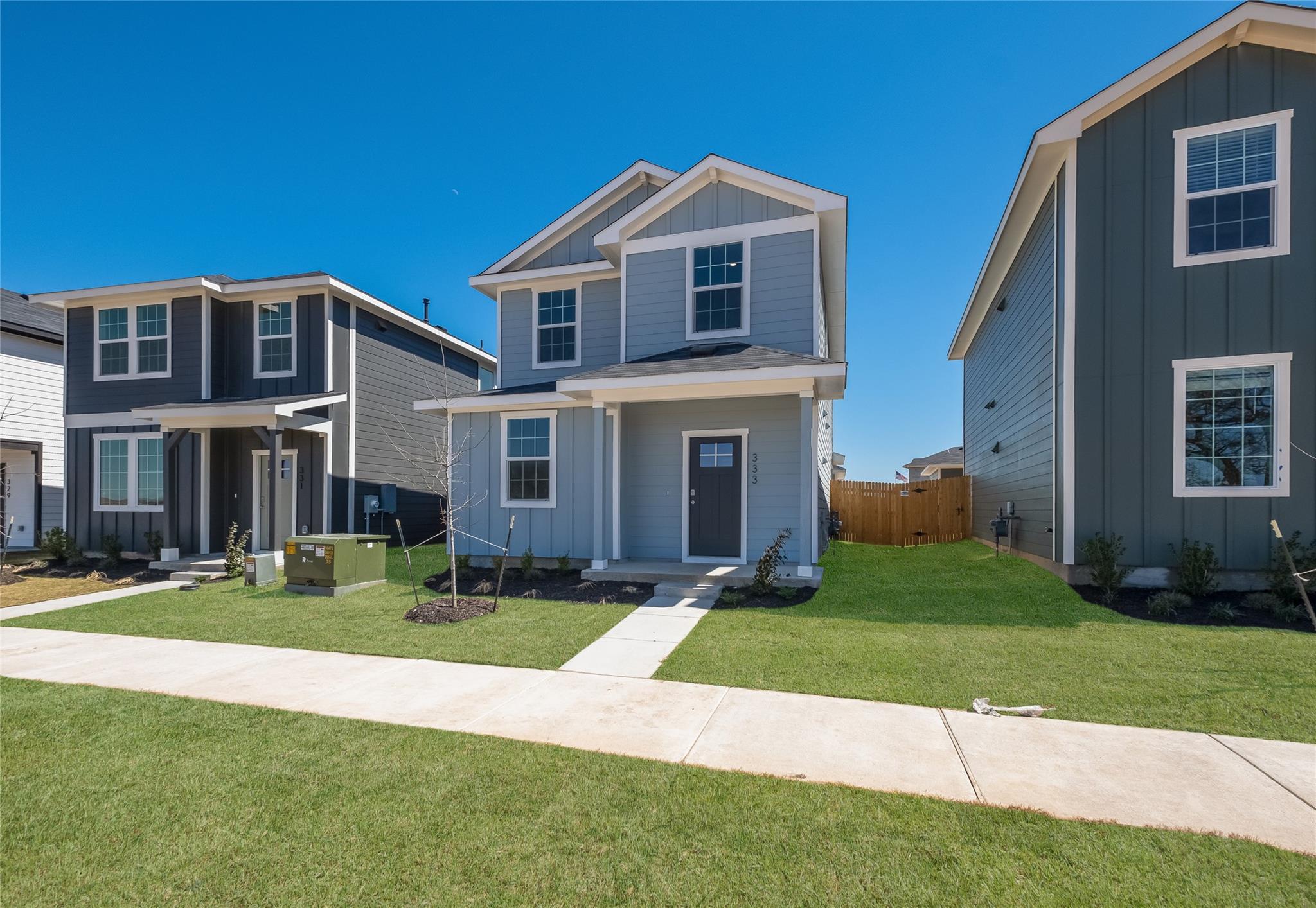 301 El Siebo Ln, Bastrop, TX 78602