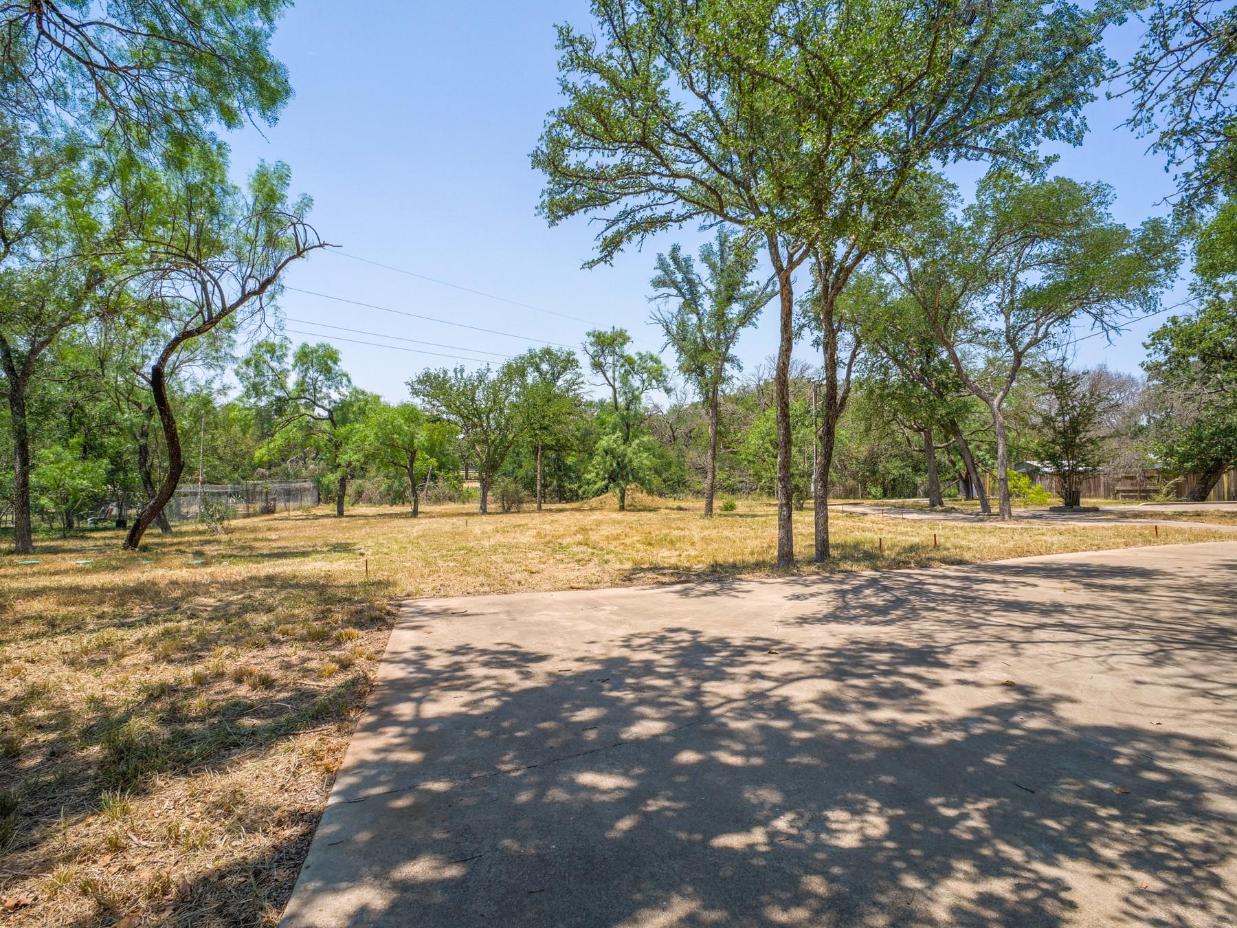 2805 Kingdom Dr, Marble Falls, TX 78654