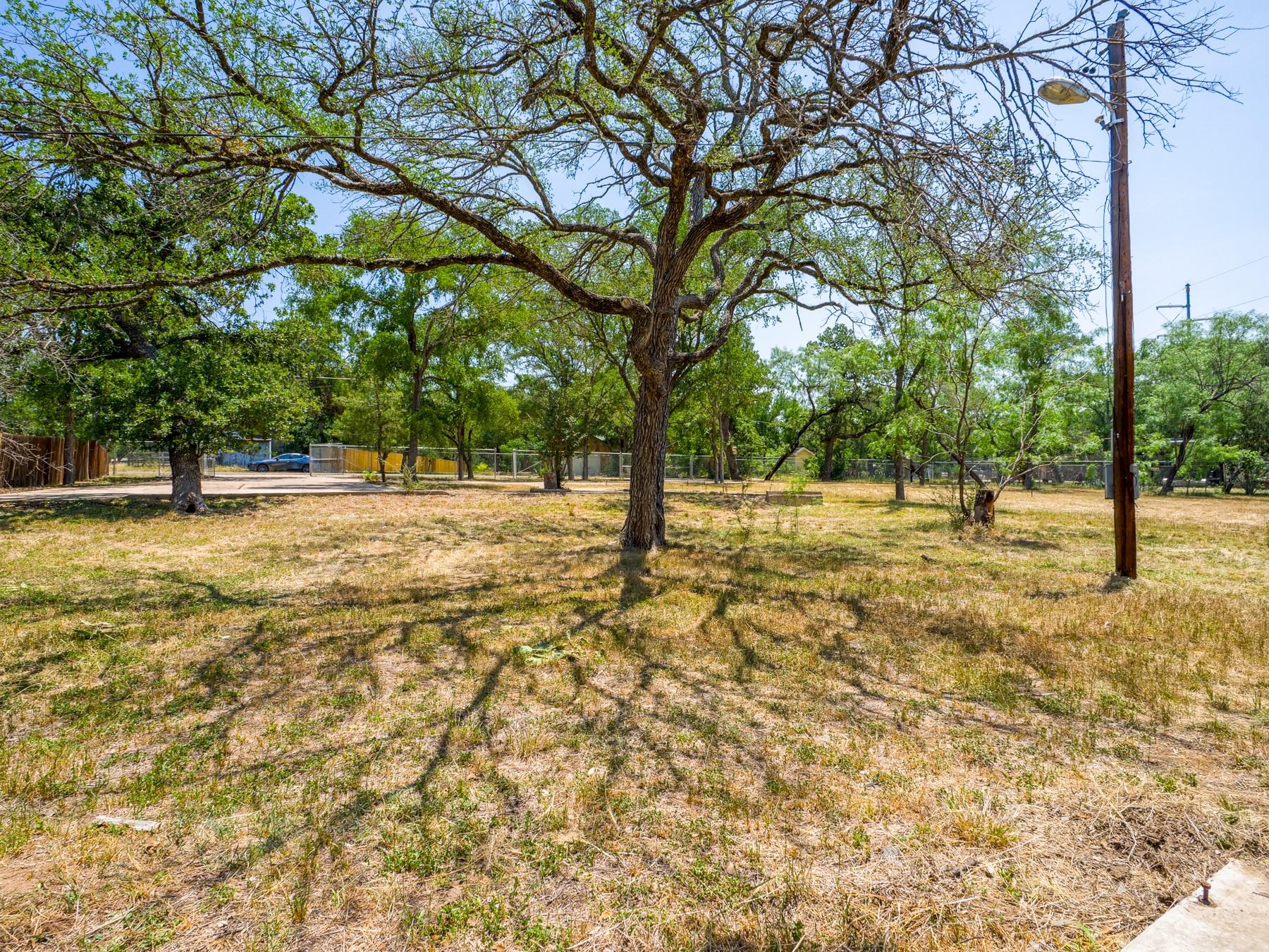 2805 Kingdom Dr, Marble Falls, TX 78654