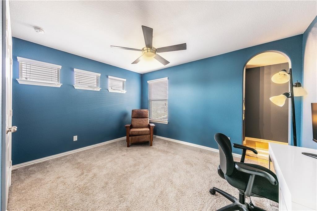 129 Eagle Owl Loop, Leander, TX 78641