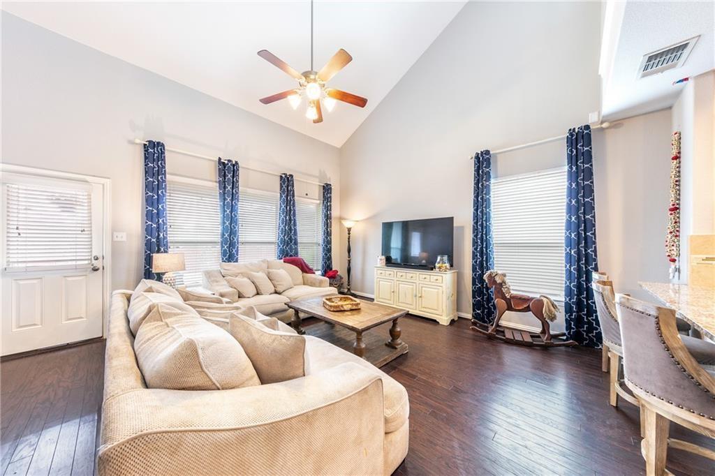 129 Eagle Owl Loop, Leander, TX 78641