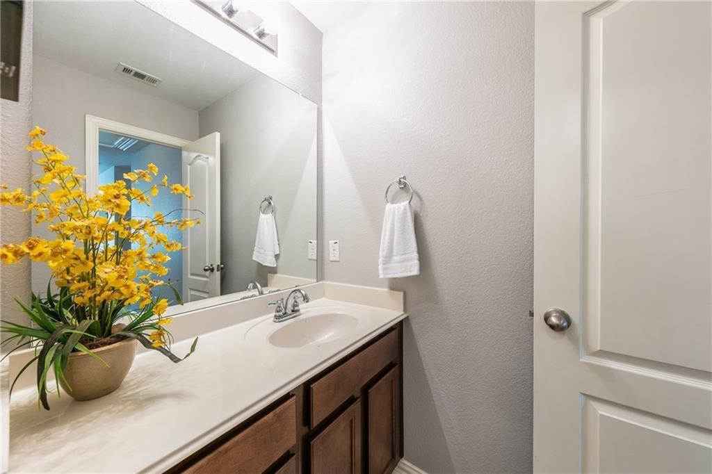 129 Eagle Owl Loop, Leander, TX 78641