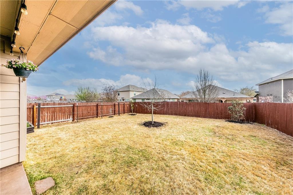 129 Eagle Owl Loop, Leander, TX 78641