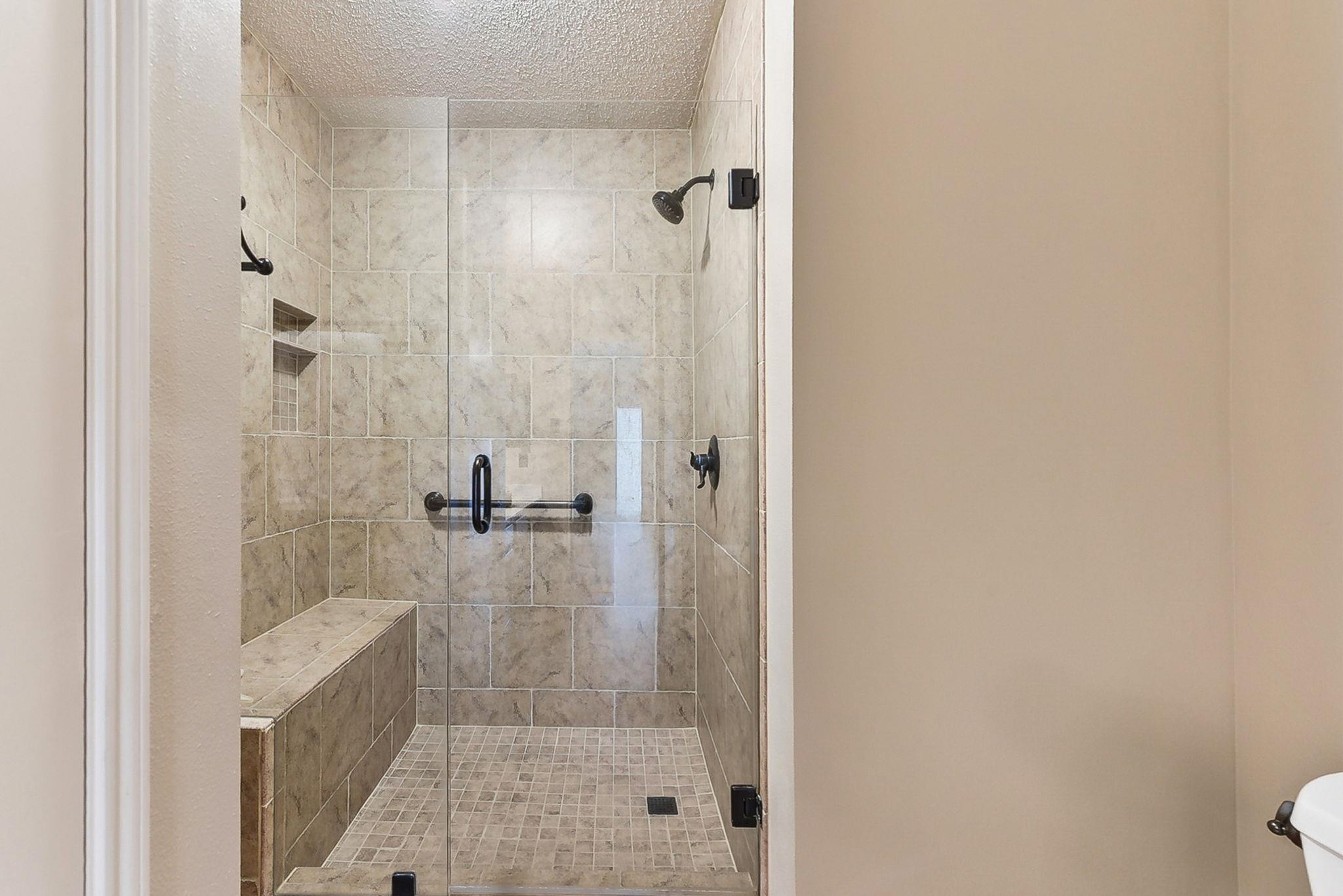 707 Clearwater Trl, Round Rock, TX 78664