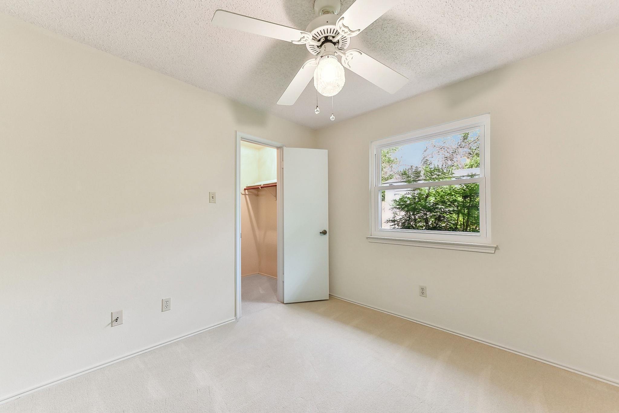 707 Clearwater Trl, Round Rock, TX 78664