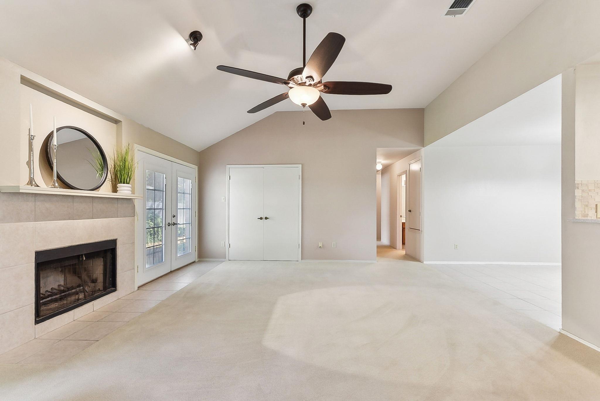 707 Clearwater Trl, Round Rock, TX 78664