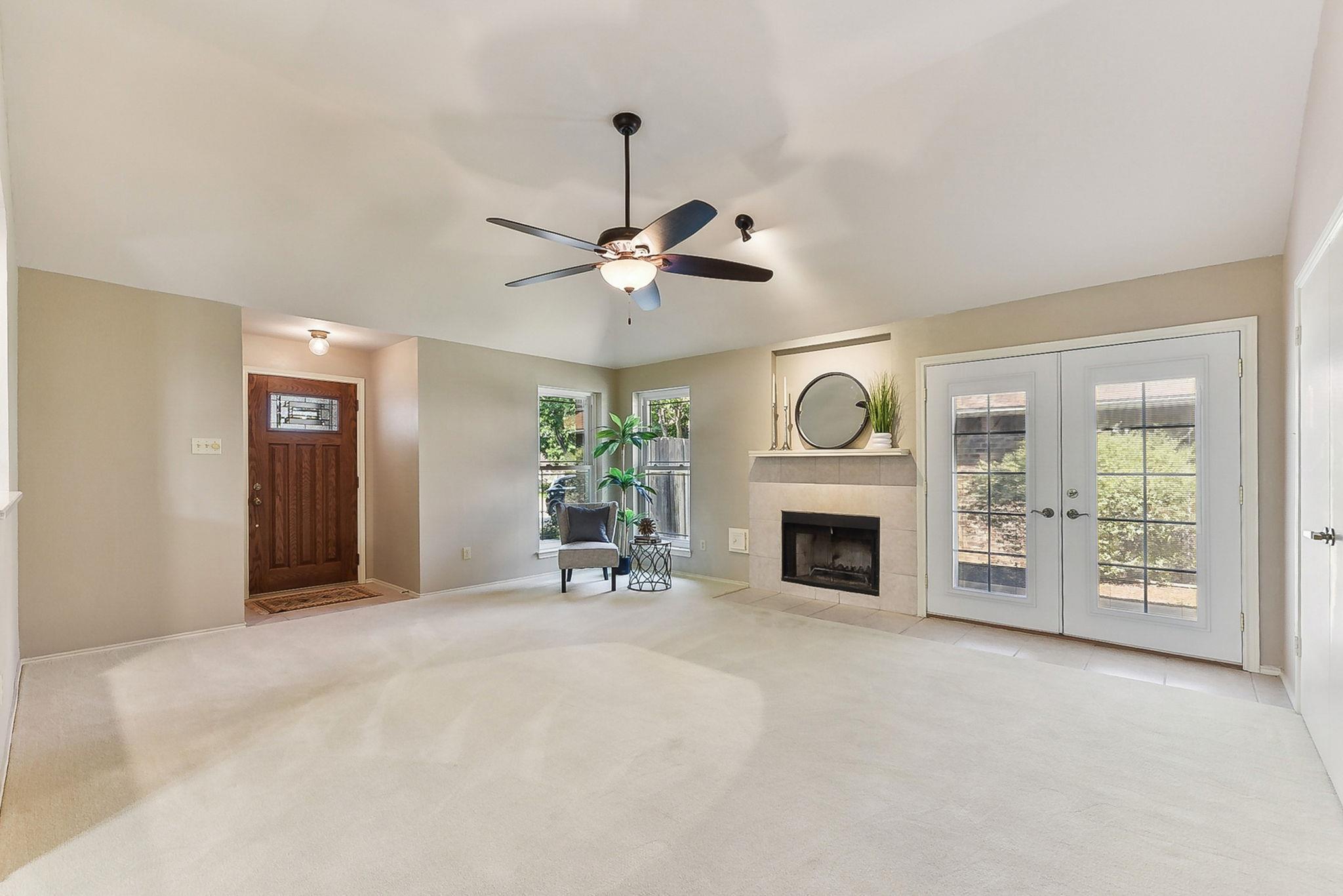 707 Clearwater Trl, Round Rock, TX 78664