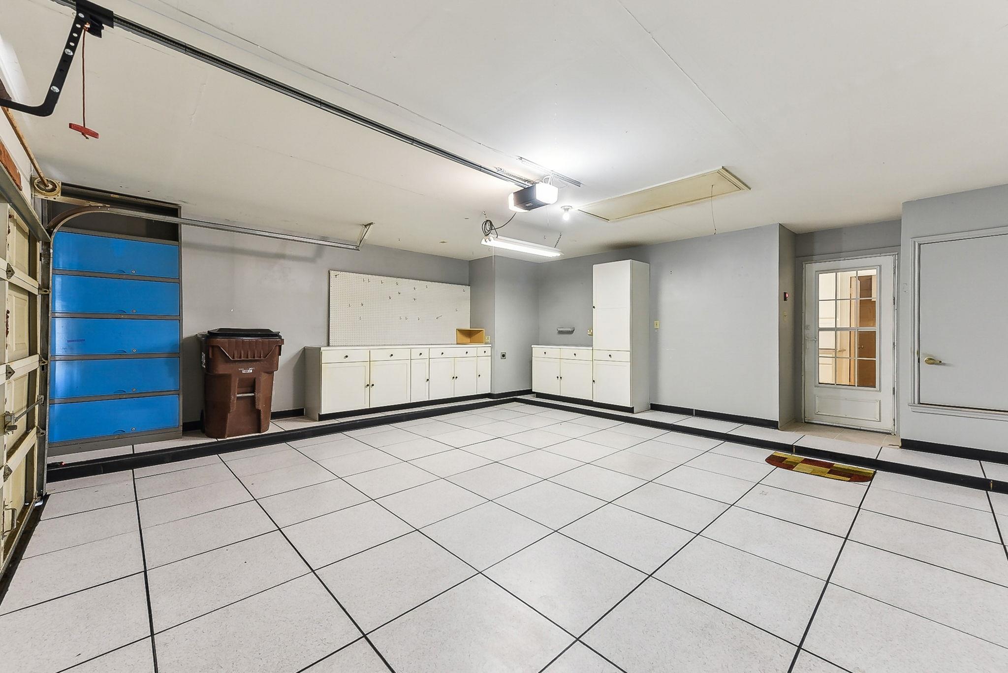 707 Clearwater Trl, Round Rock, TX 78664