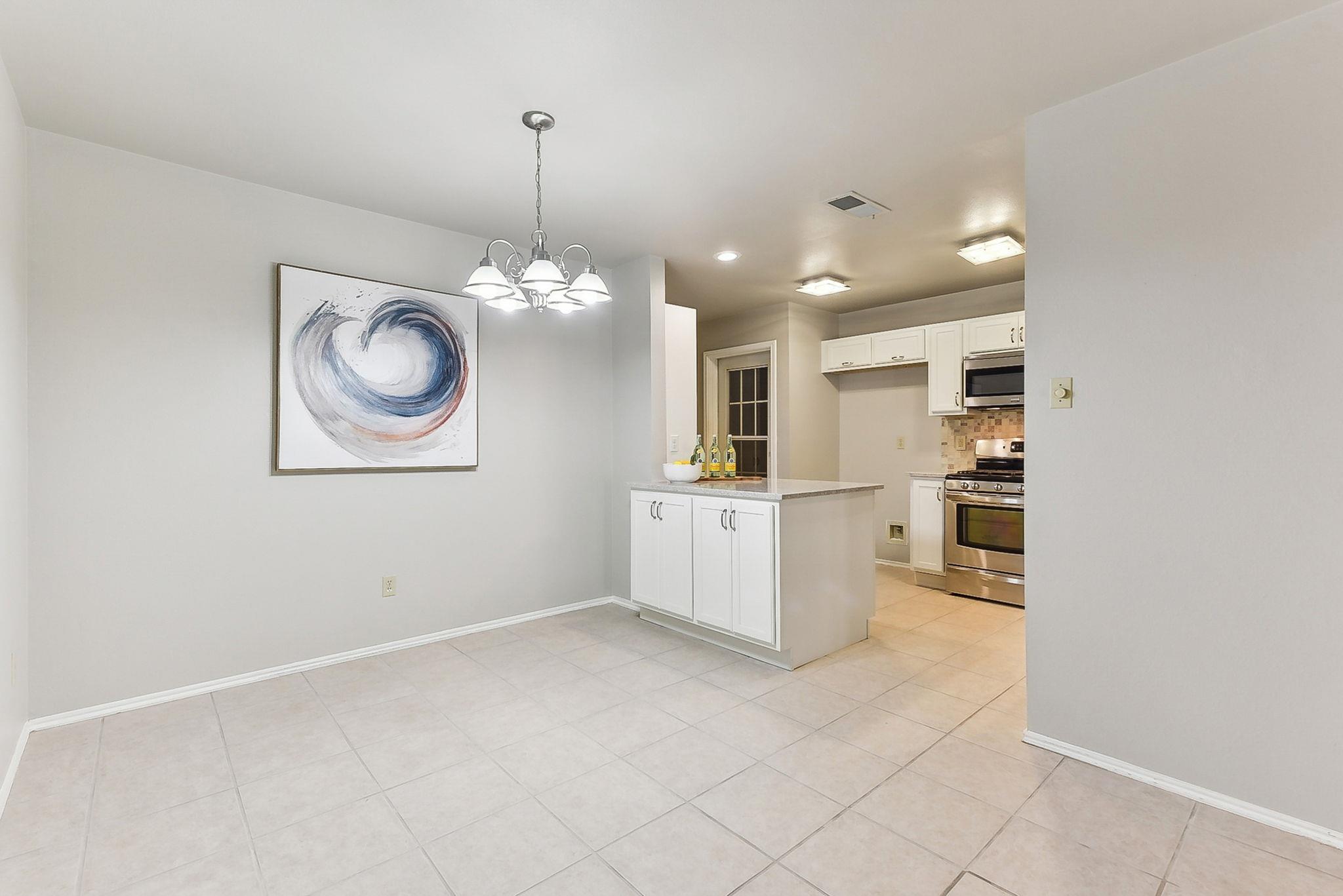 707 Clearwater Trl, Round Rock, TX 78664