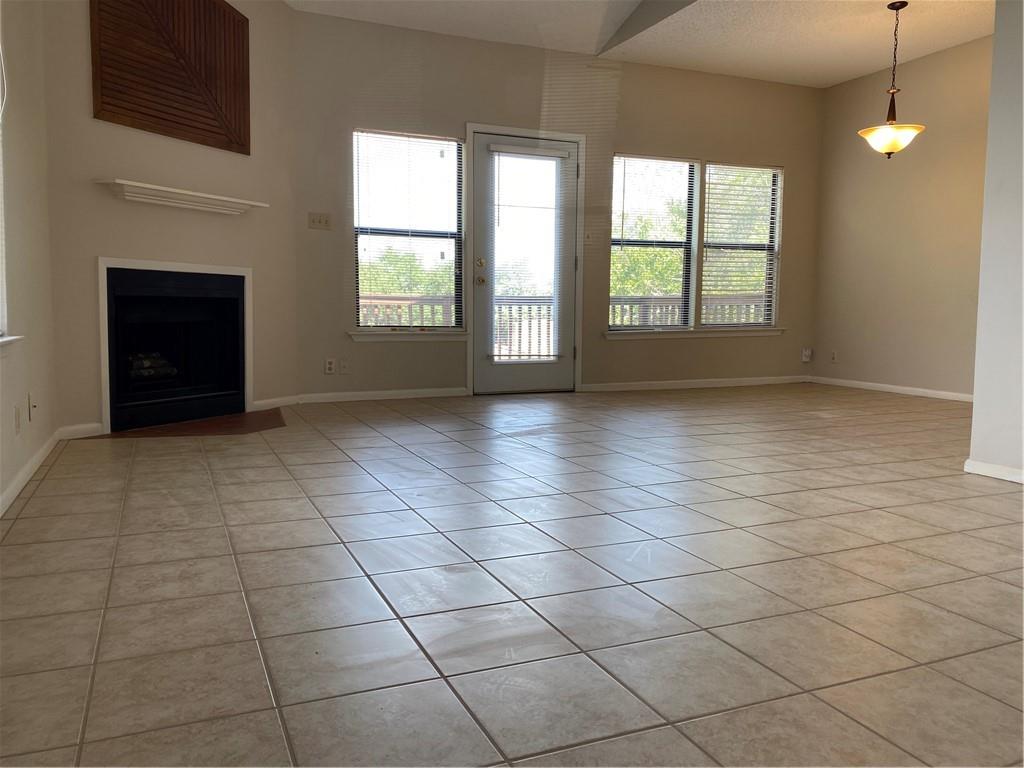 7107 Silver Dale Dr # A, Austin, TX 78736