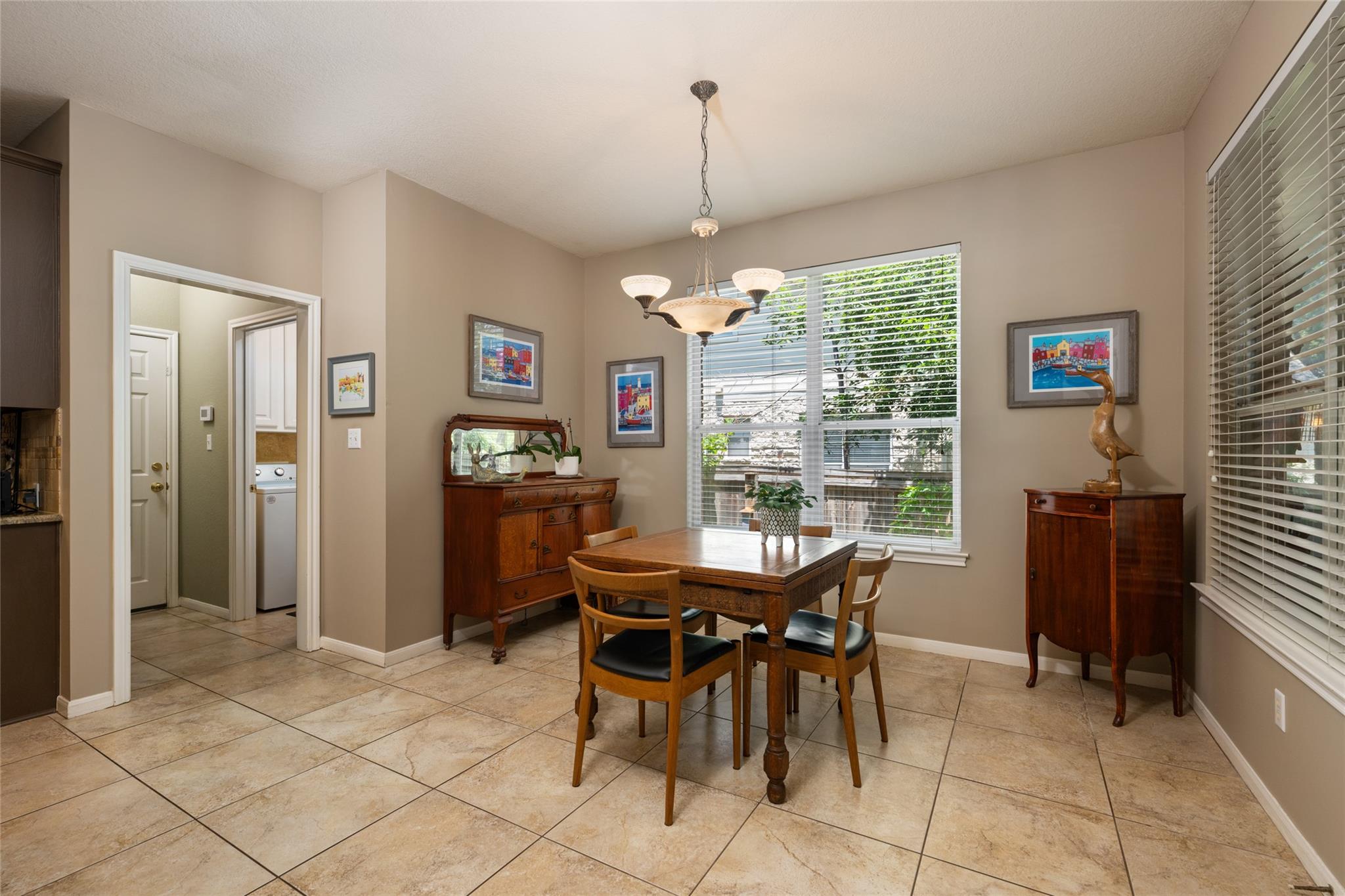 2021 Inverness Dr, Round Rock, TX 78681