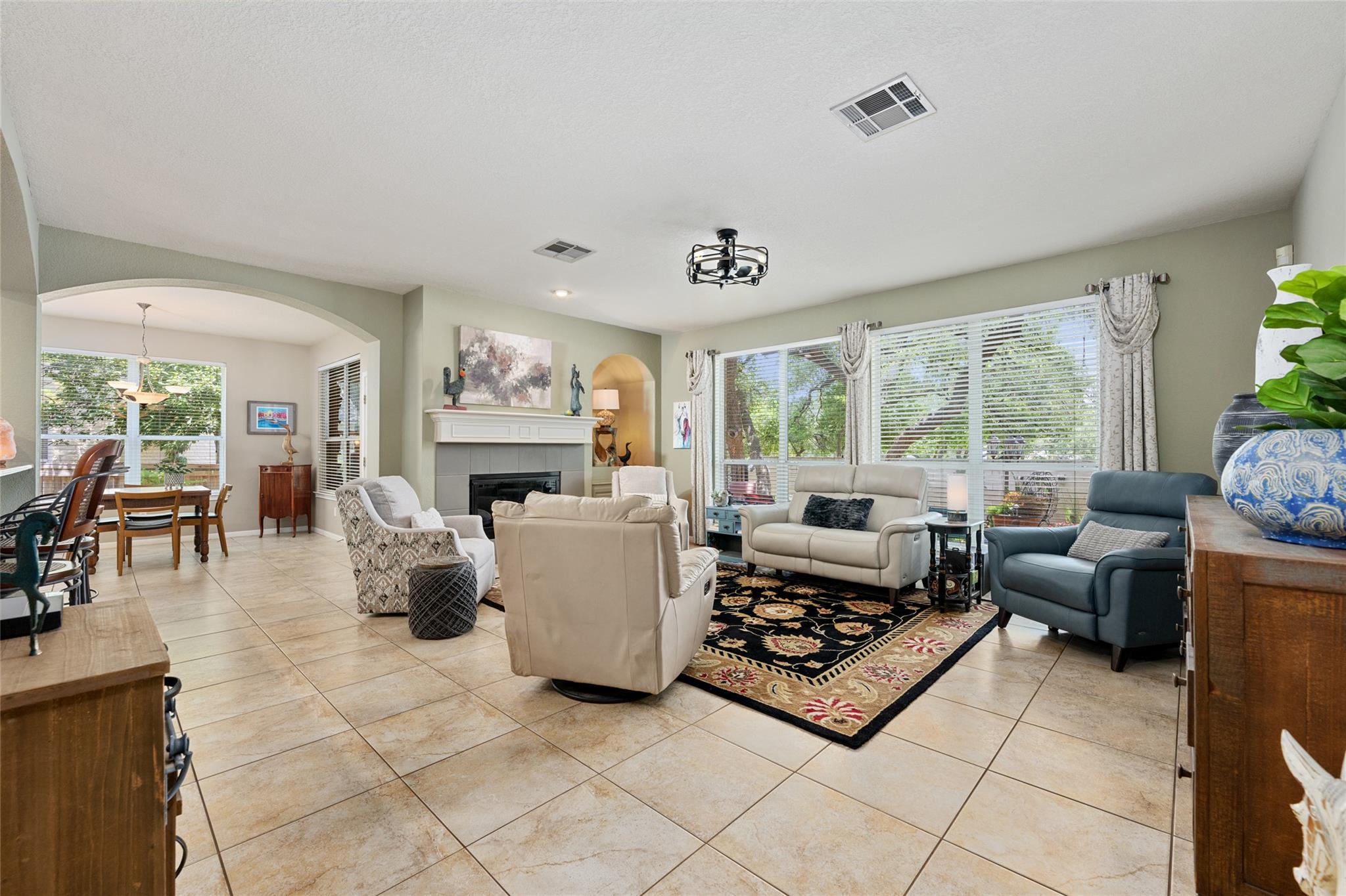2021 Inverness Dr, Round Rock, TX 78681