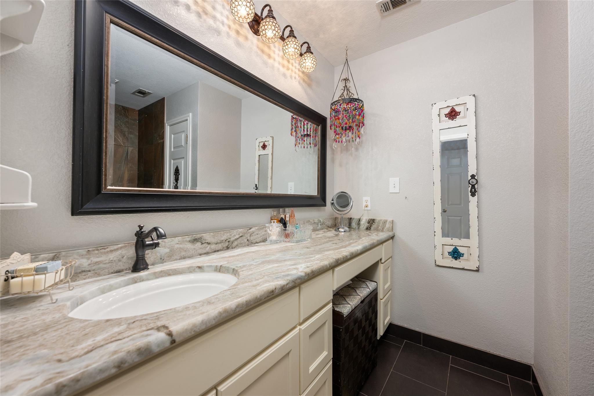 2021 Inverness Dr, Round Rock, TX 78681