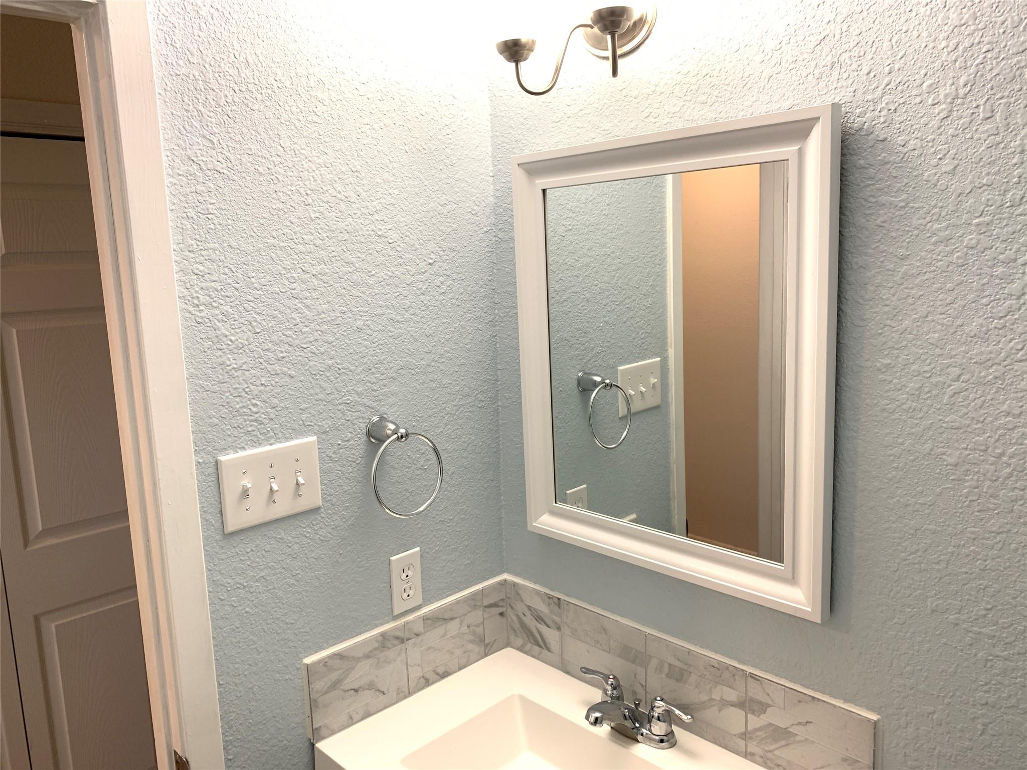 11207 Hidden Bluff Dr, Austin, TX 78754