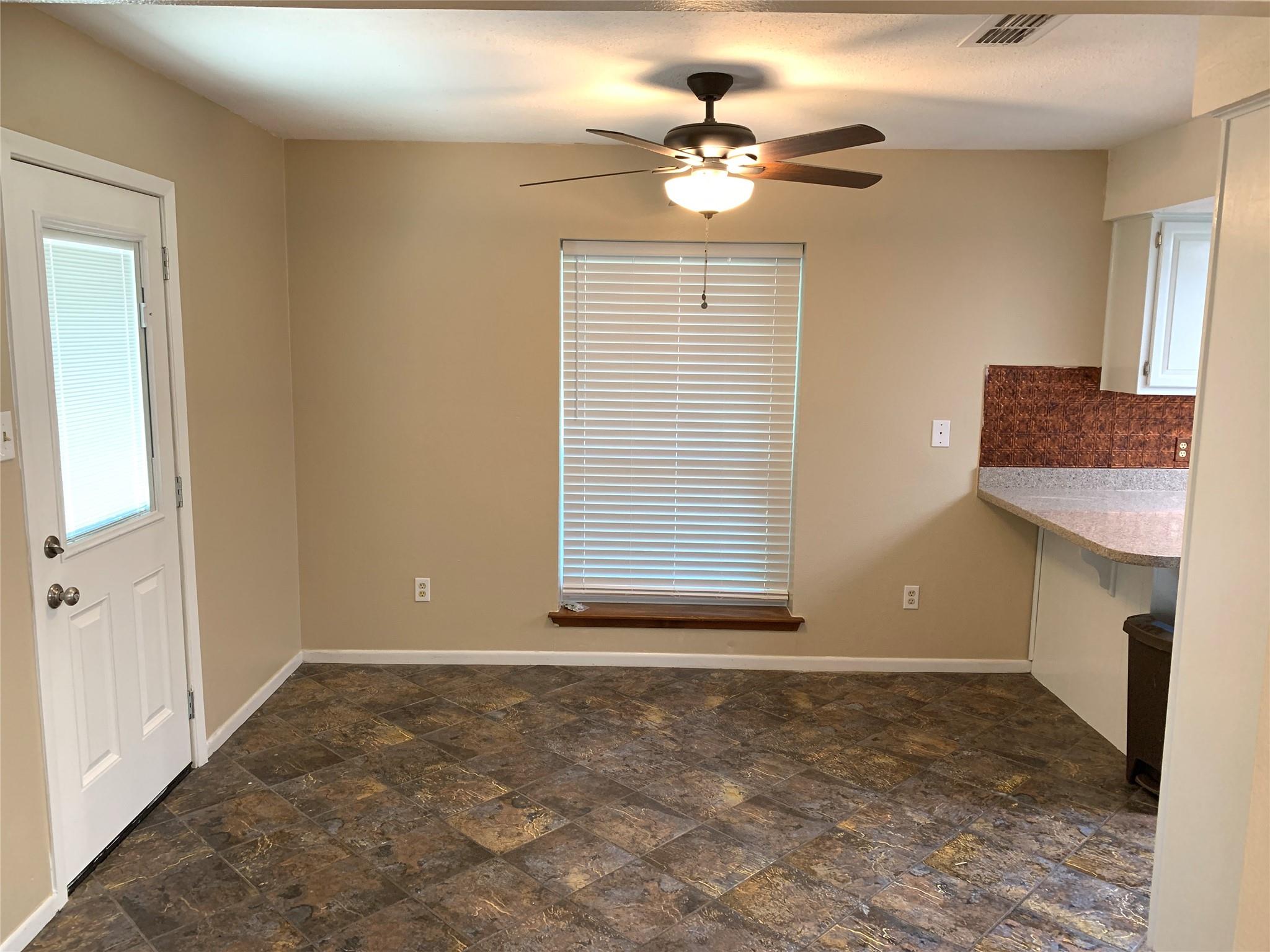 11207 Hidden Bluff Dr, Austin, TX 78754