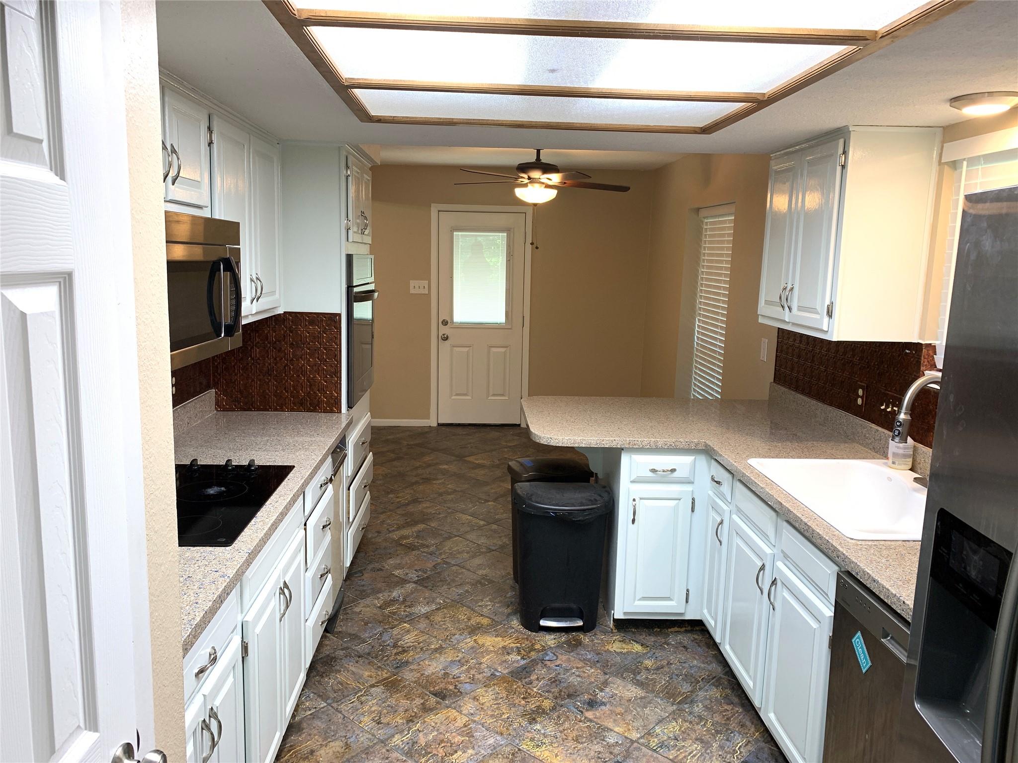 11207 Hidden Bluff Dr, Austin, TX 78754