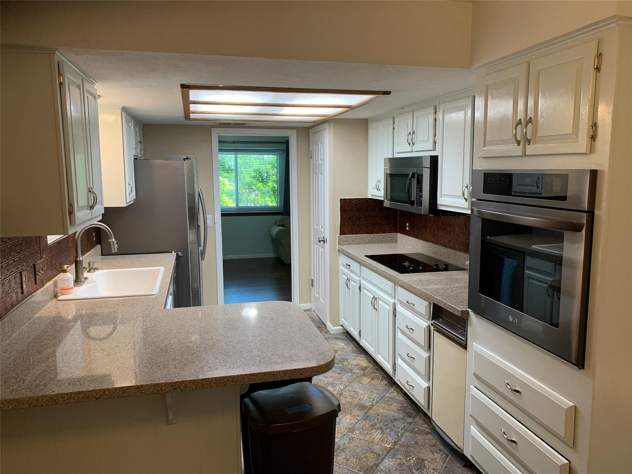 11207 Hidden Bluff Dr, Austin, TX 78754